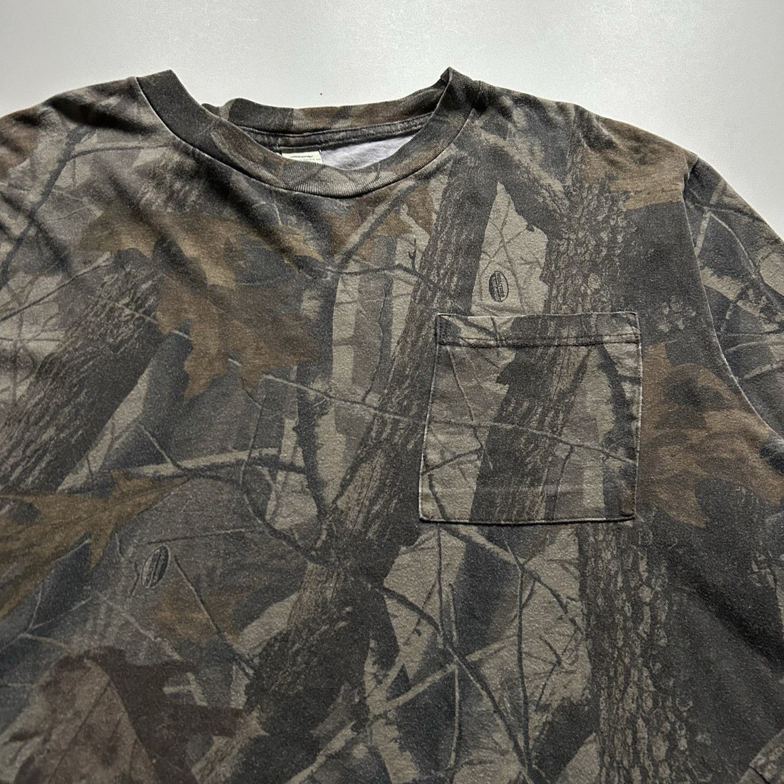 Realtree × Vintage Vintage Realtree Camo Long Sleeve Pocket T Shirt Sz 2XL Y2K Size US XXL / EU 58 / 5 - 2 Thumbnail