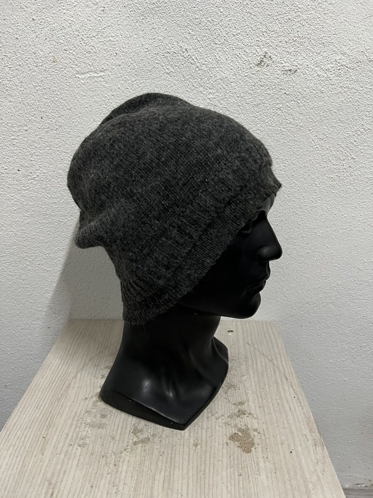 Zara ZARA Plain Beanie Hat Size ONE SIZE - 4 Thumbnail