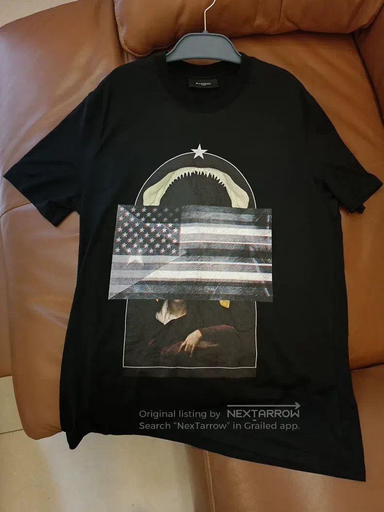 Givenchy Givenchy Short-sleeve T-shirt (shark Madonna flag print, b Size US L / EU 52-54 / 3 - 3 Thumbnail