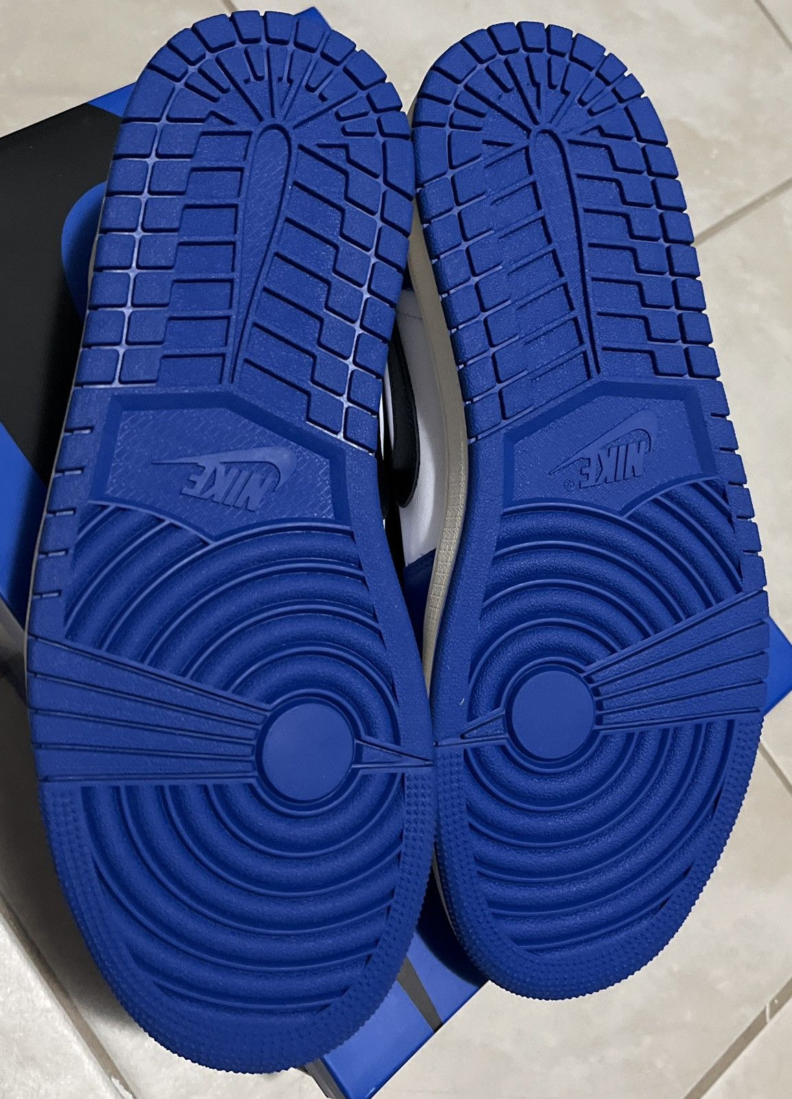 Jordan Brand × Nike Game royal Jordan 1 low DS Size US 9 / EU 42 - 5 Thumbnail