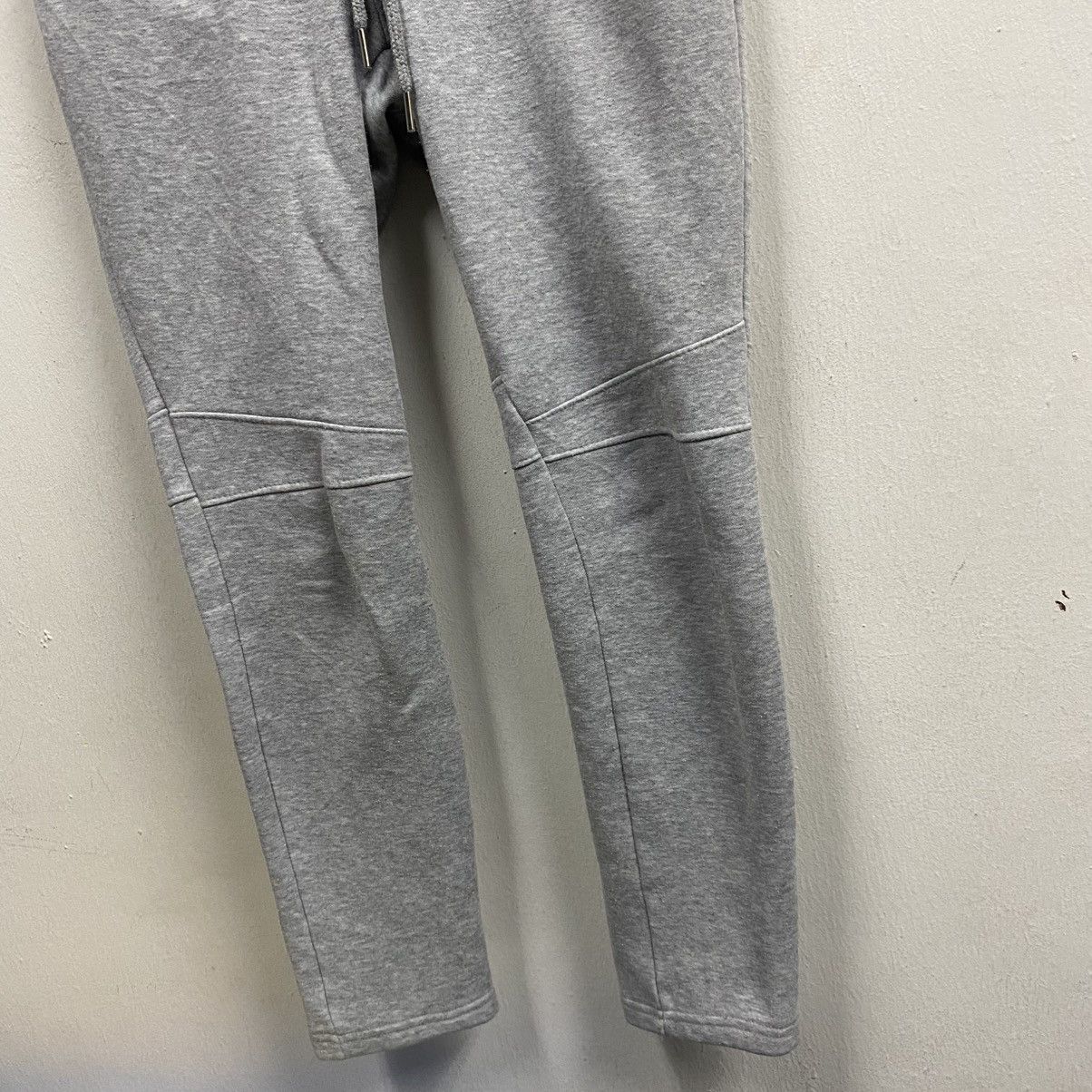 Dolce & Gabbana Dolce & Gabbana grey cotton blend jogger sweatpants Size US 26 / EU 42 - 4 Thumbnail