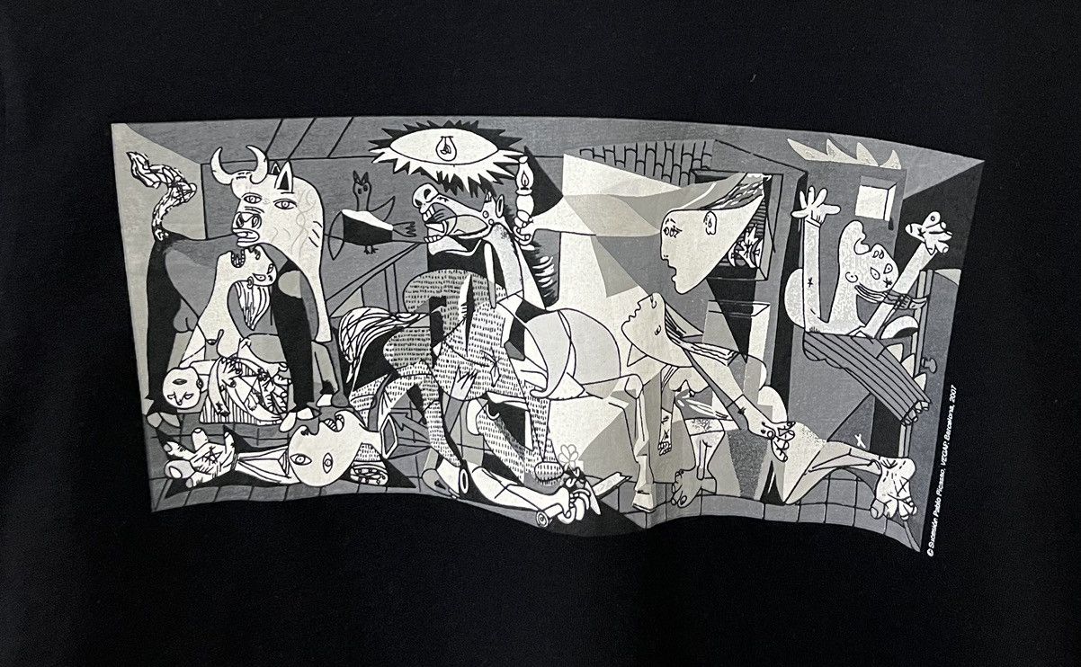 Vintage VINTAGE 00s PABLO PICASSO THE MESEU BARCELONA ART TSHIRT Size US M / EU 48-50 / 2 - 6 Thumbnail