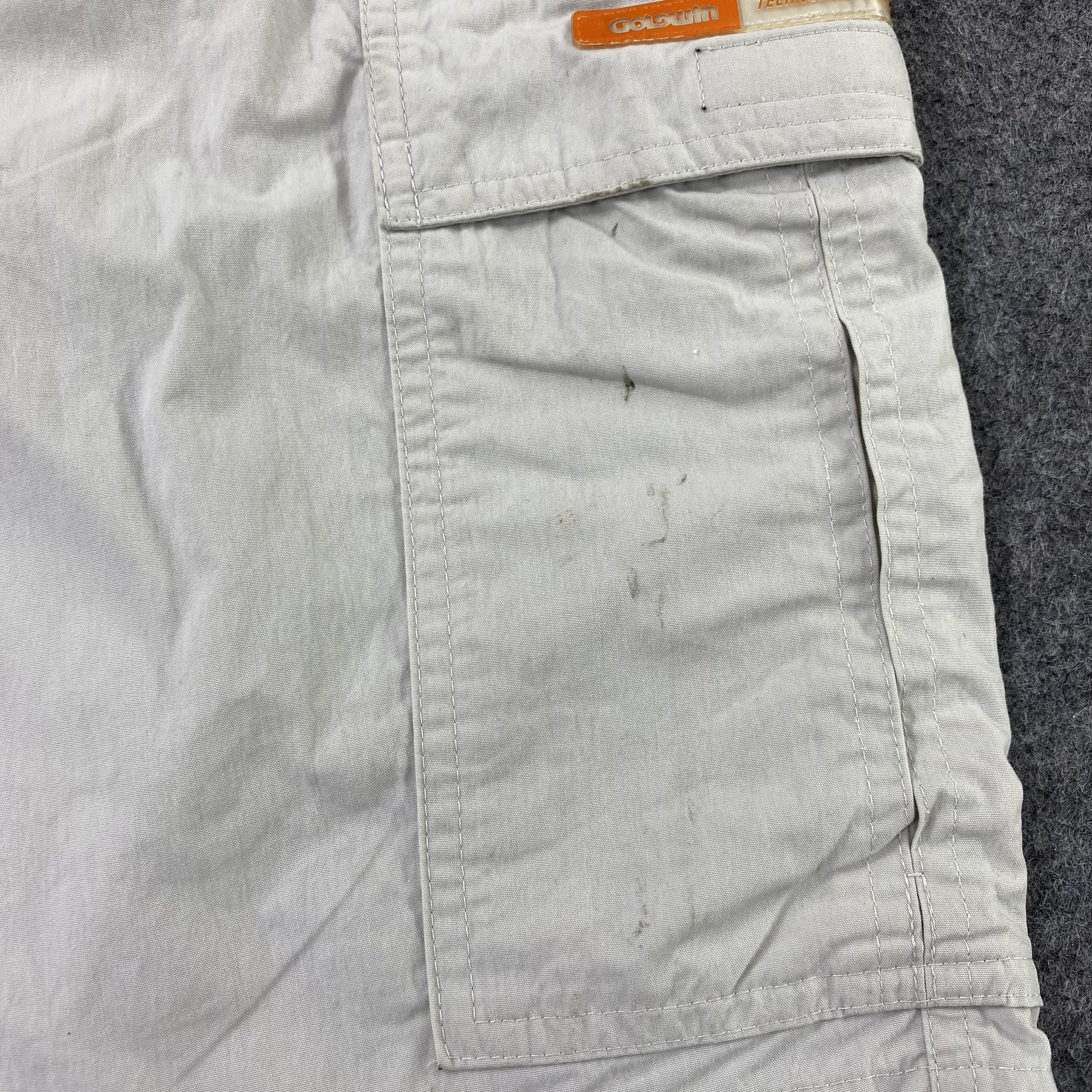 Japanese Brand Goldwin cargo short -C060 Size US 30 / EU 46 - 12 Thumbnail