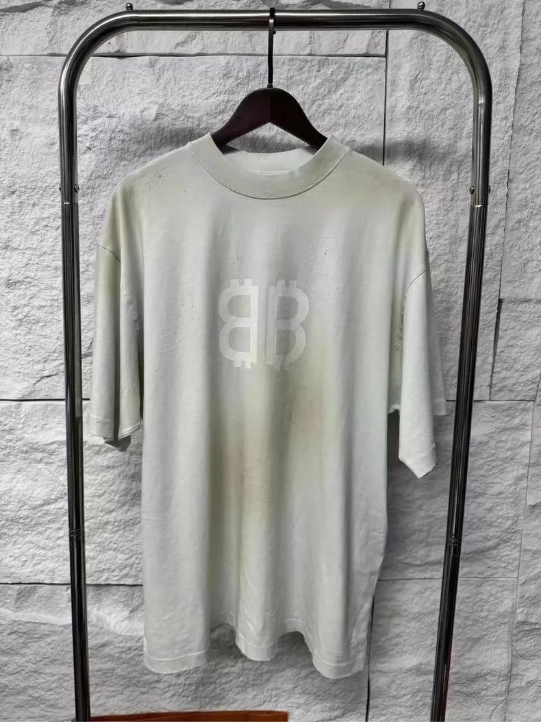Balenciaga Balenciaga Bitcoin short sleeves Size US L / EU 52-54 / 3 - 1 Thumbnail