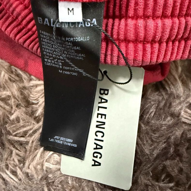 Balenciaga Balenciaga size M Red Manchester United graffiti mud dyed Size US 27 - 4 Thumbnail
