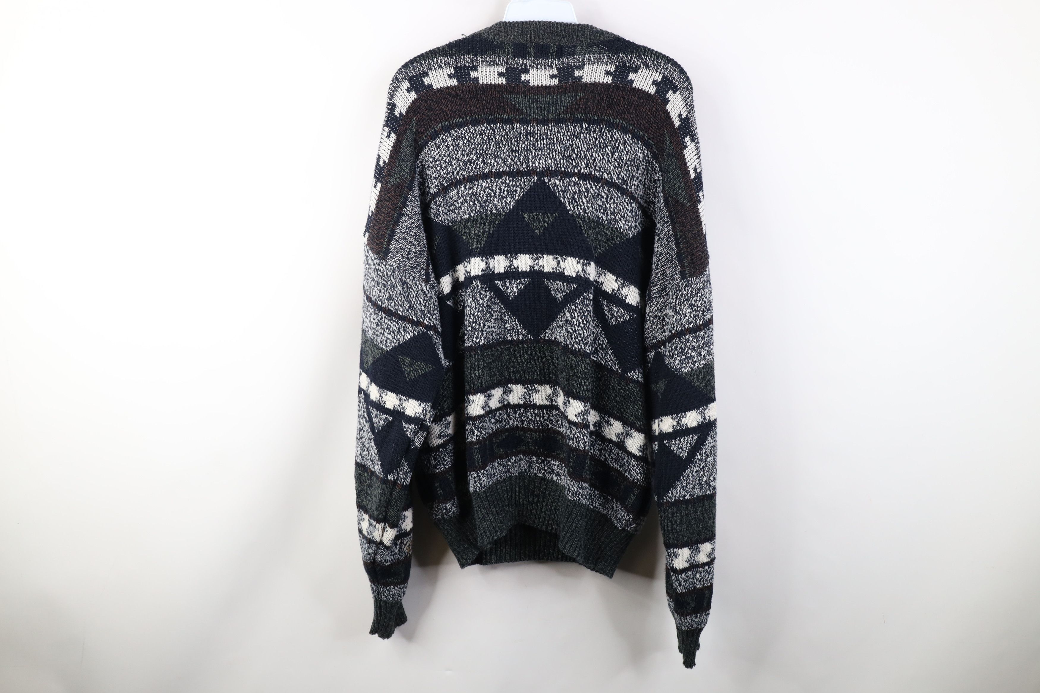Vintage Vintage 90s Coogi Style Bassmaster Leather Trim Knit Sweater Size US L / EU 52-54 / 3 - 9 Thumbnail