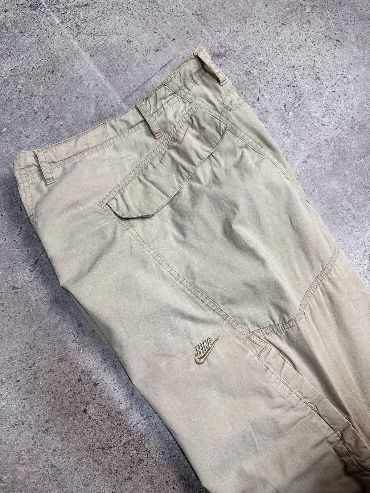 Nike Vintage Nike Cargo Baggy Japan Avantgarde Faded Bontage Y2K Size US 36 / EU 52 - 16 Thumbnail