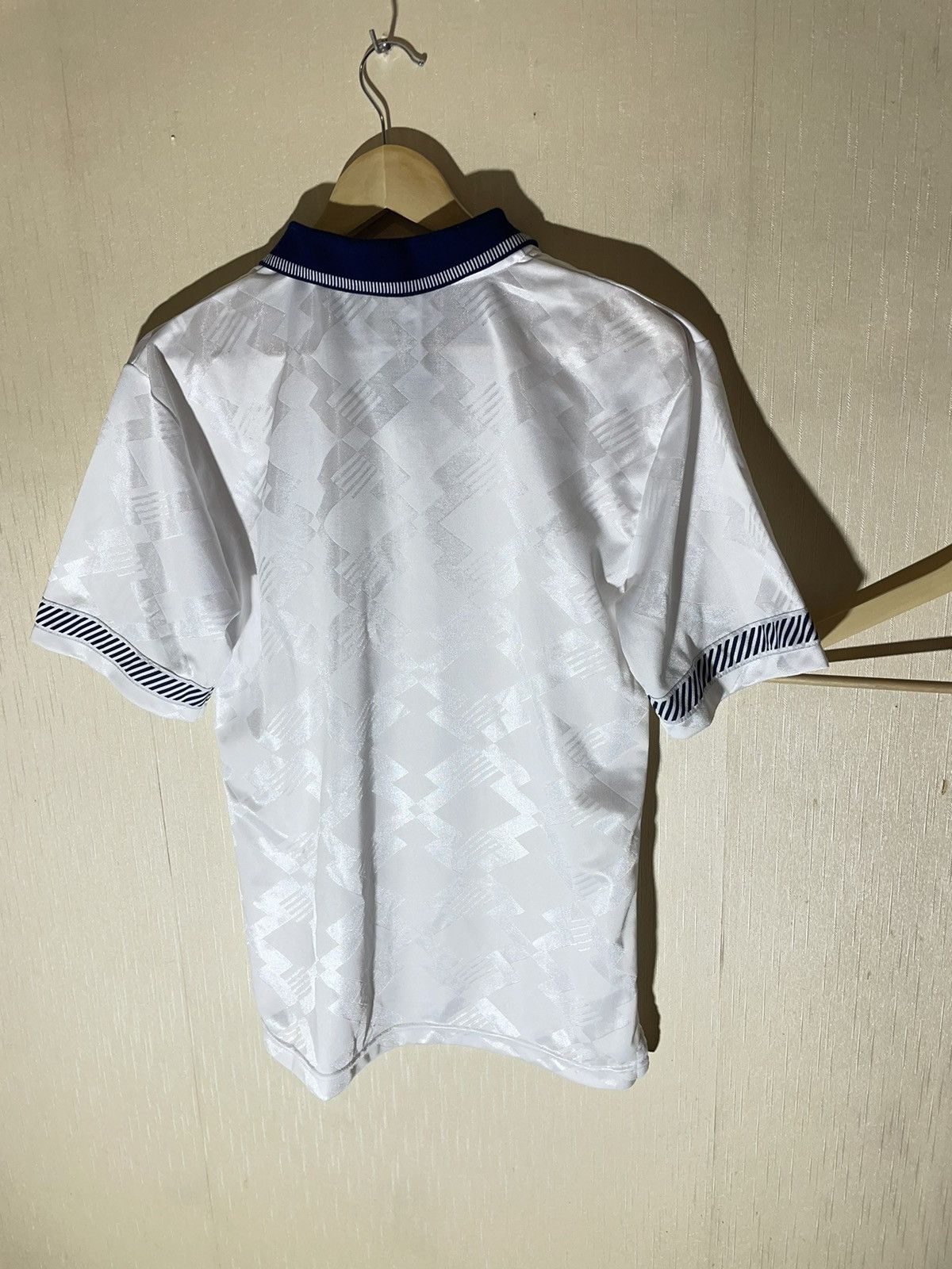 Vintage England Score Draw streetwear soccer jersey Size US S / EU 44-46 / 1 - 7 Thumbnail