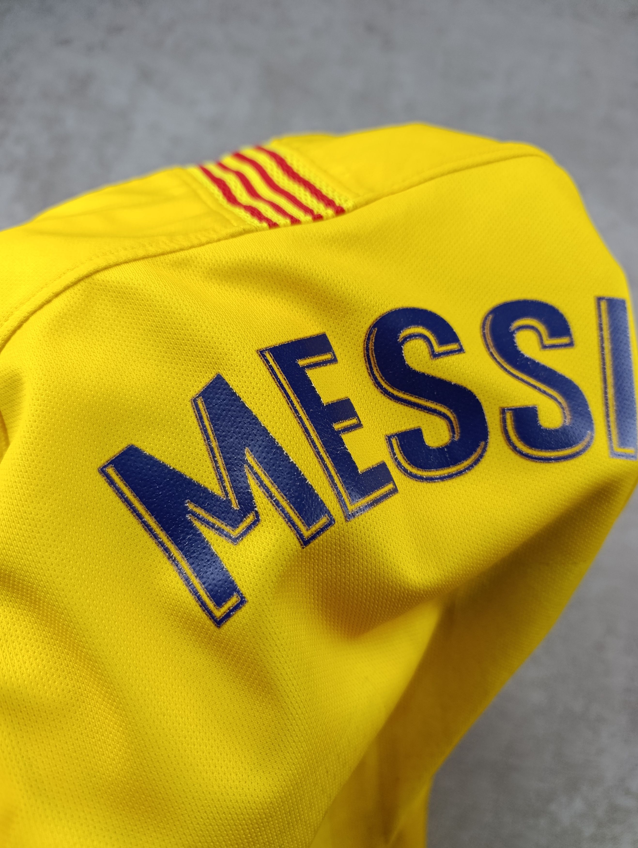 Nike NIKE BARCELONA 2019\20 AWAY FOOTBALL SHIRT JERSEY #10 MESSI Size US M / EU 48-50 / 2 - 17 Thumbnail