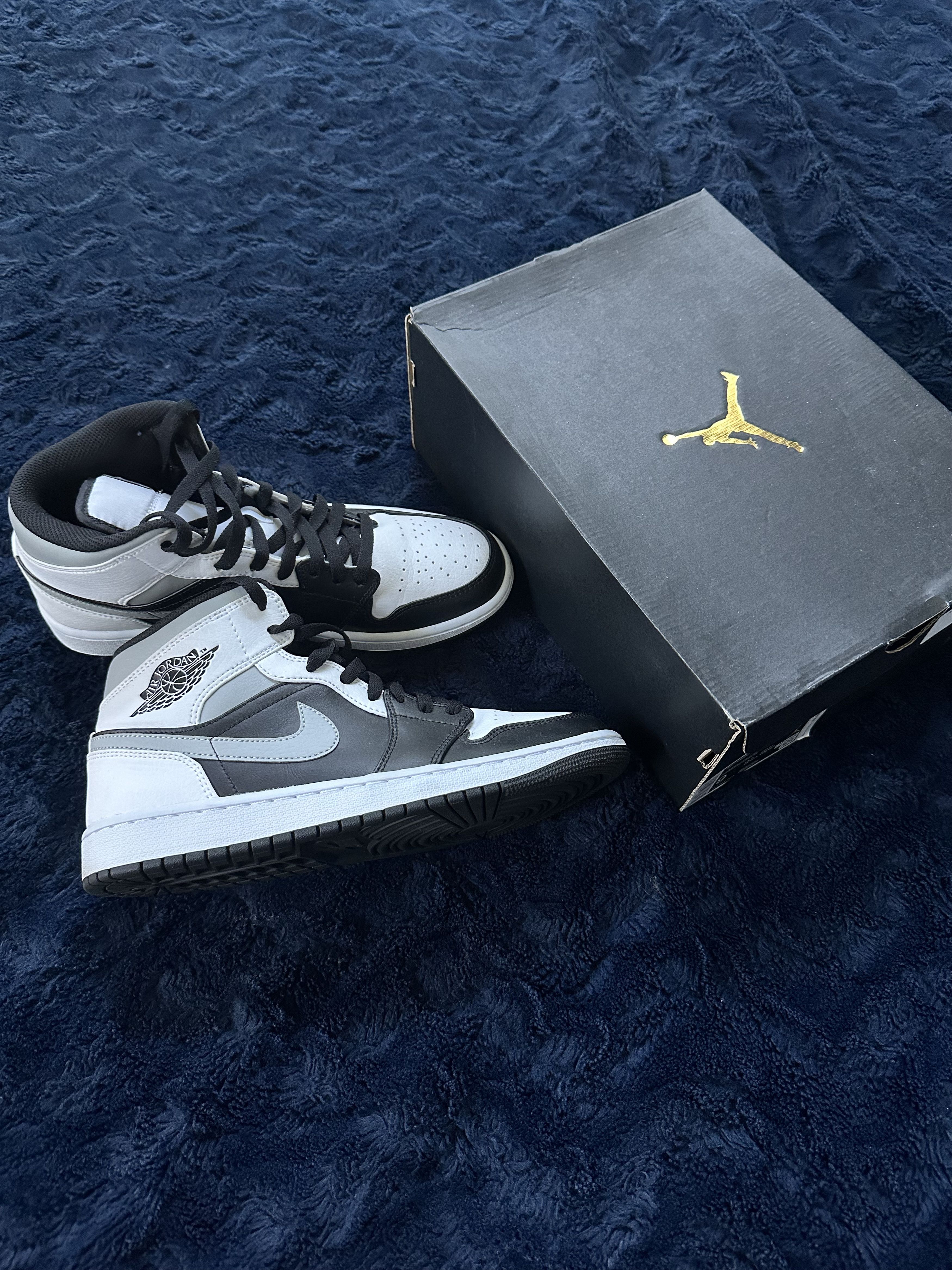 Air Jordan 1 Mid