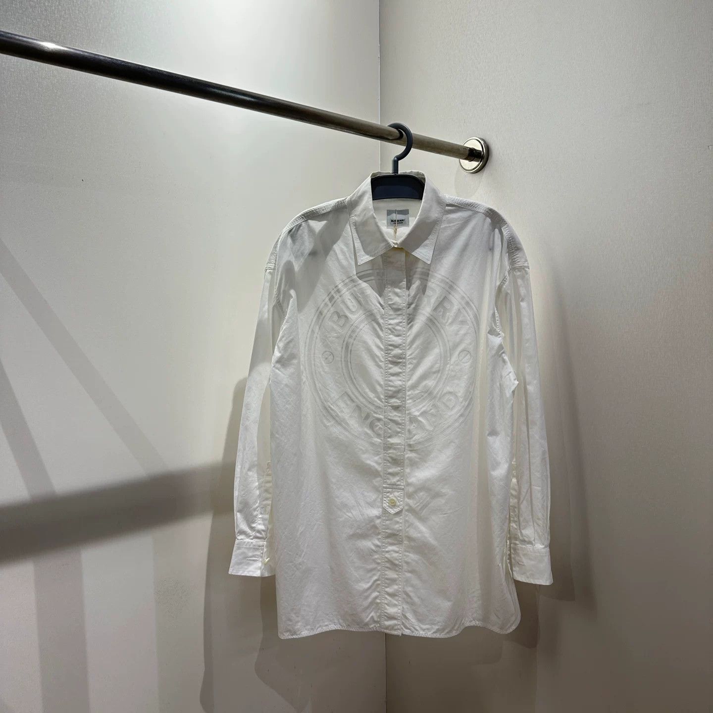 Burberry Burberry Retro Printed T-Shirt it_40 Women Size S / US 4 / IT 40 - 1 Thumbnail