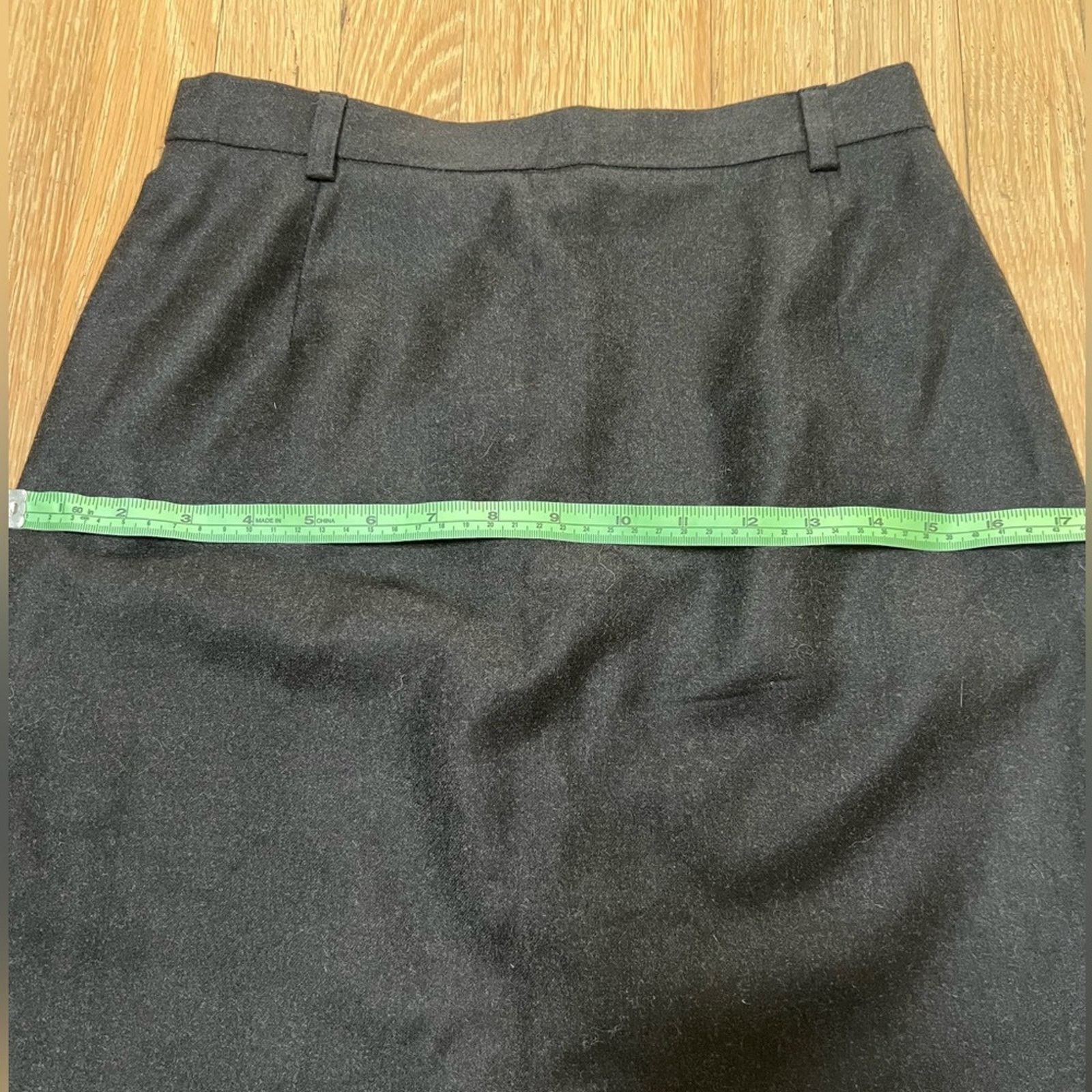 Escada Escada by Margaretha Ley short wool skirt charcoal XS Size 25" / US 0 / IT 36 - 2 Thumbnail