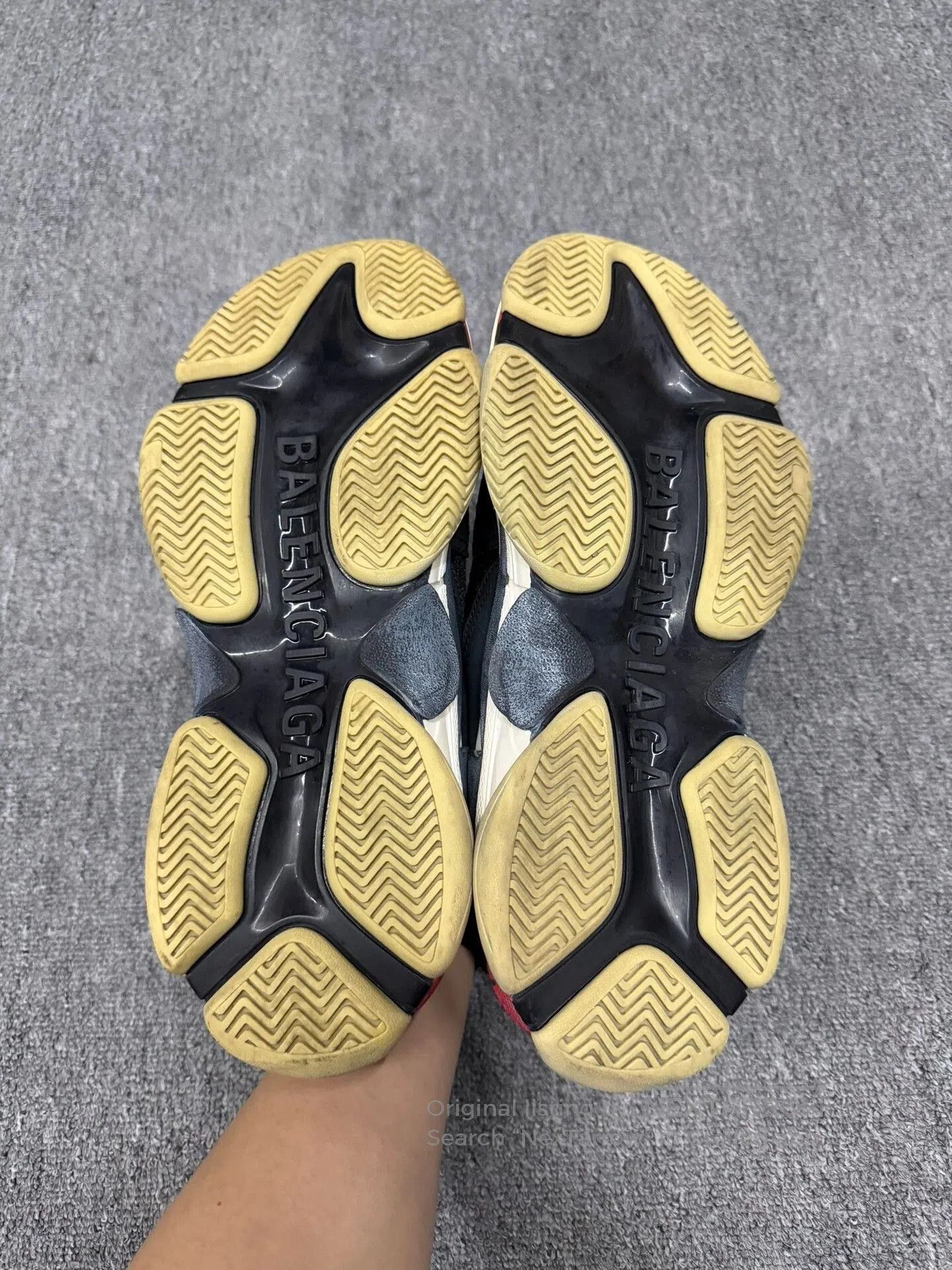 Balenciaga Balenciaga Triple S Black and Red Sneakers. Size US 8 / EU 41 - 6 Thumbnail