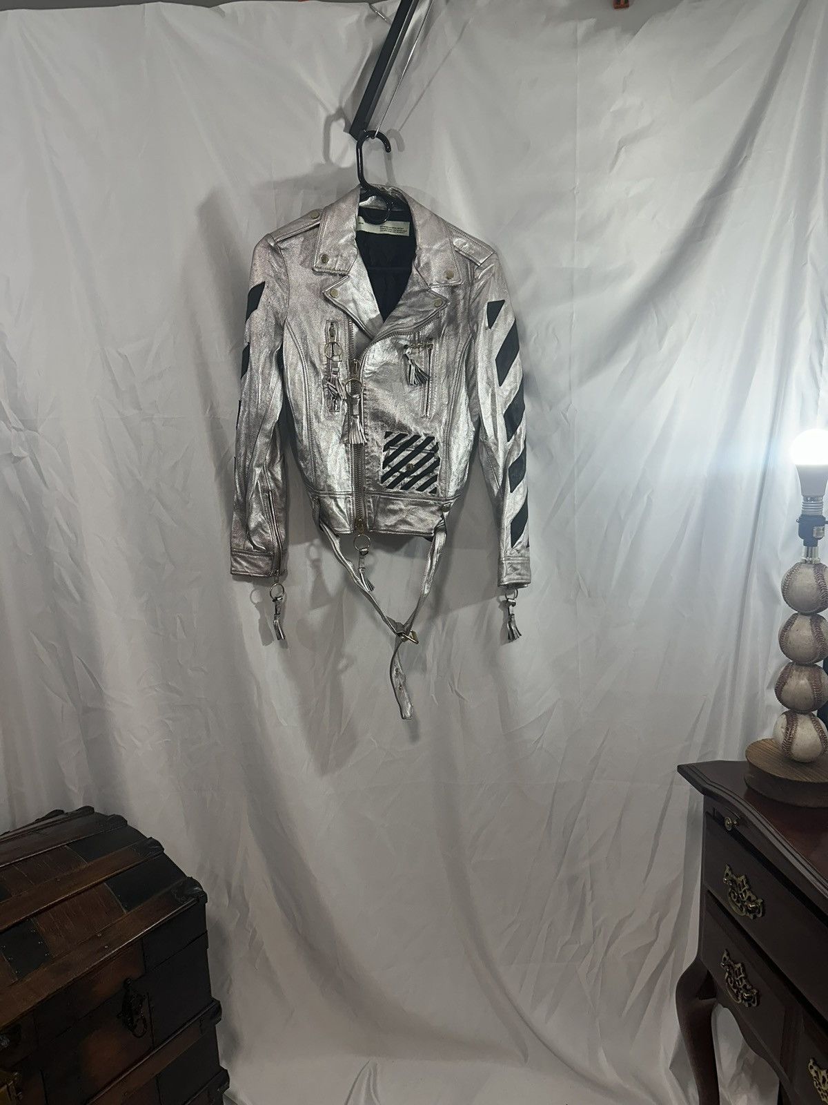 Off-White OFF WHITE SILVER LEATHER JACKET Size US M / EU 48-50 / 2 - 2 Thumbnail