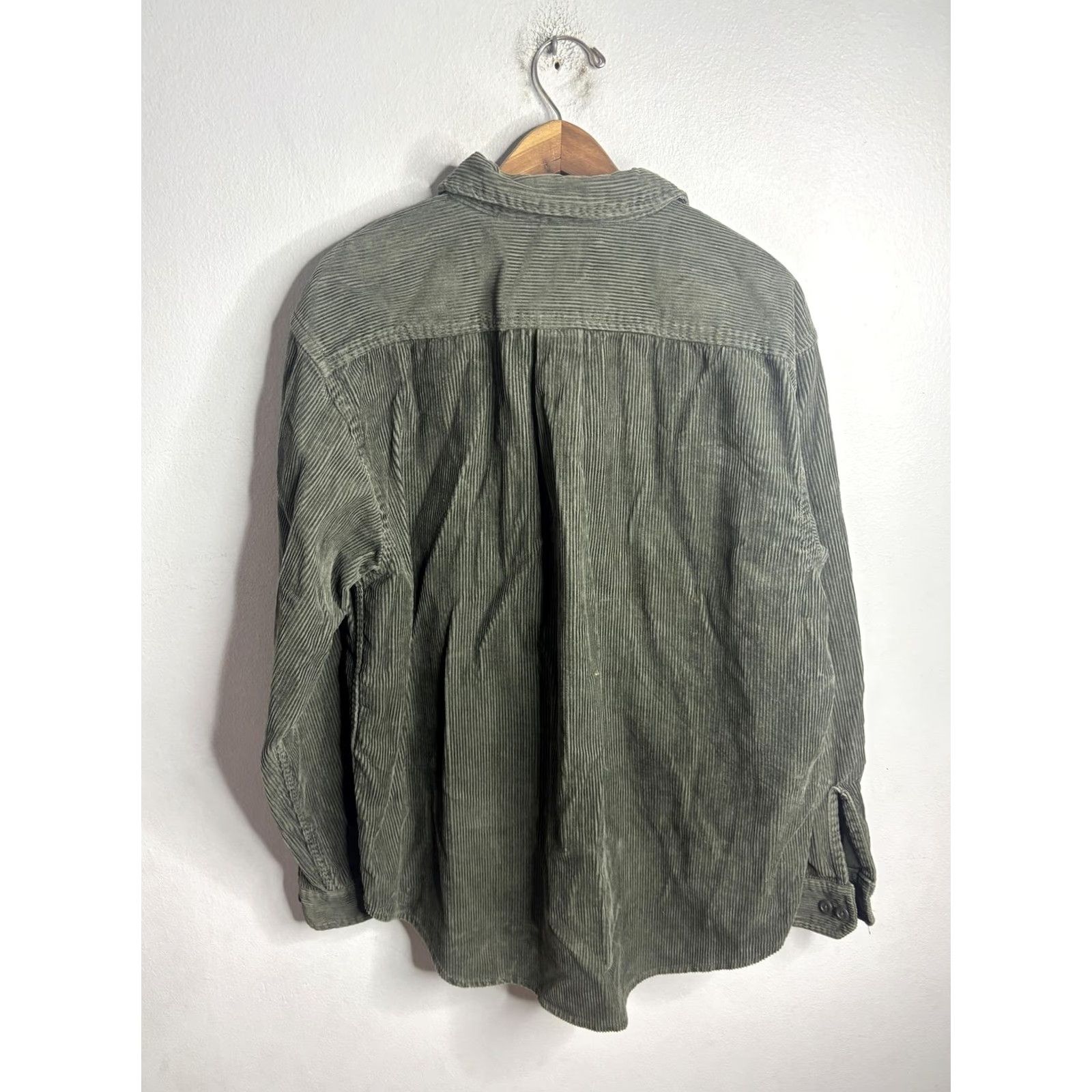 Gap Gap Mens Corduroy Shirt Long Sleeve Button-Up with Pockets Green Corduroy M Regular Button Front Casual Size US M / EU 48-50 / 2 - 5 Thumbnail