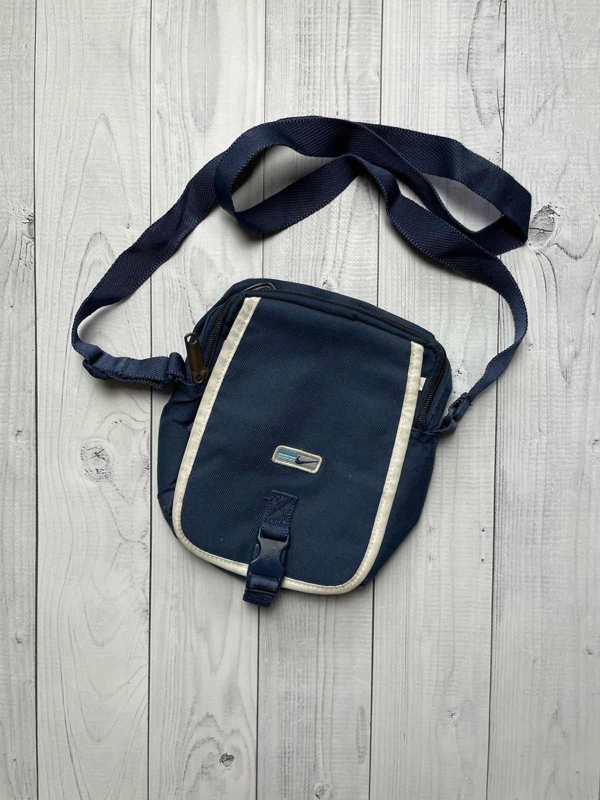 Vintage Nike bag Y2K size Logo