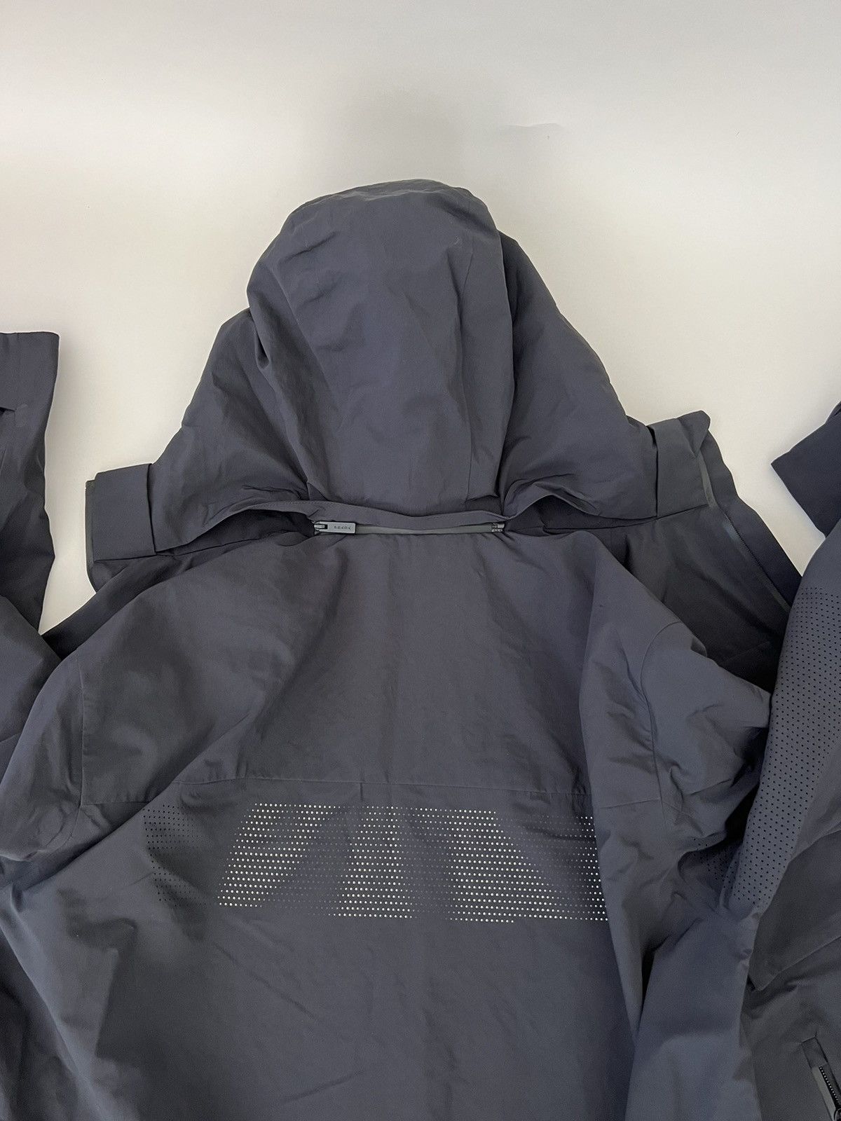 Prada $4k Prada Light technical fabric windbreaker Size US L / EU 52-54 / 3 - 10 Thumbnail