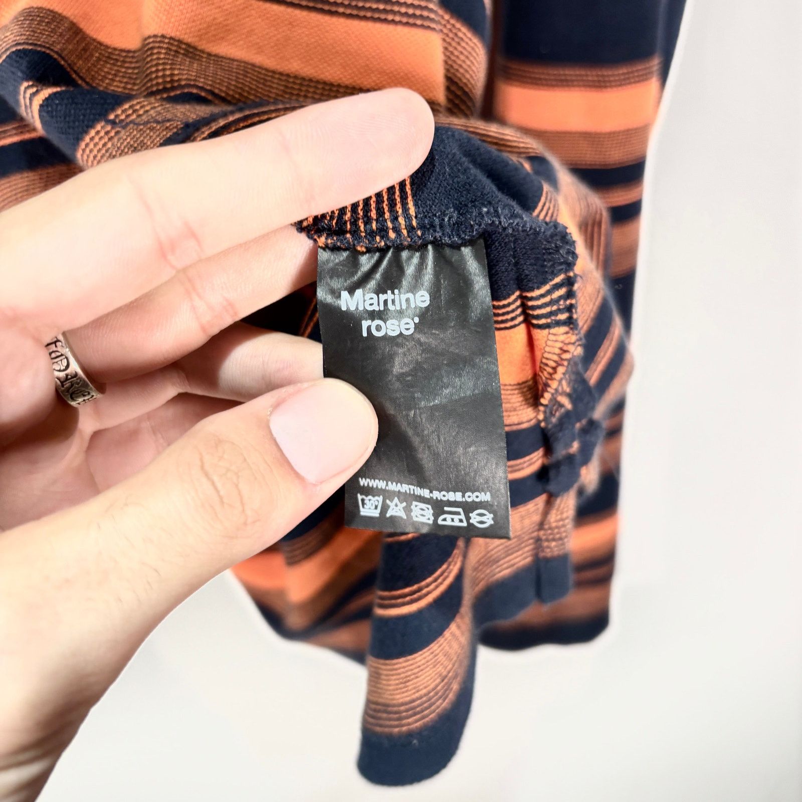 Martine Rose Martine Rose Orange/Navy Striped Logo Long-Sleeve Polo Shirt Size US L / EU 52-54 / 3 - 3 Thumbnail