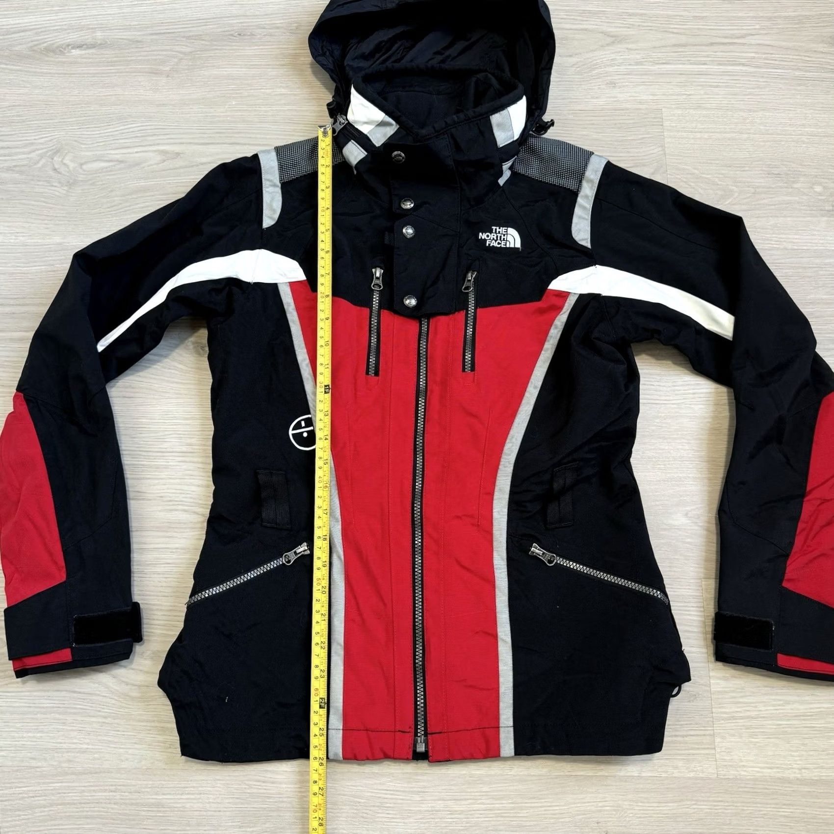 The North Face VINTAGE The North Face Steep Tech Jacket Womens Small Red Black White Belted Ski EUC Size S / US 4 / IT 40 - 8 Thumbnail