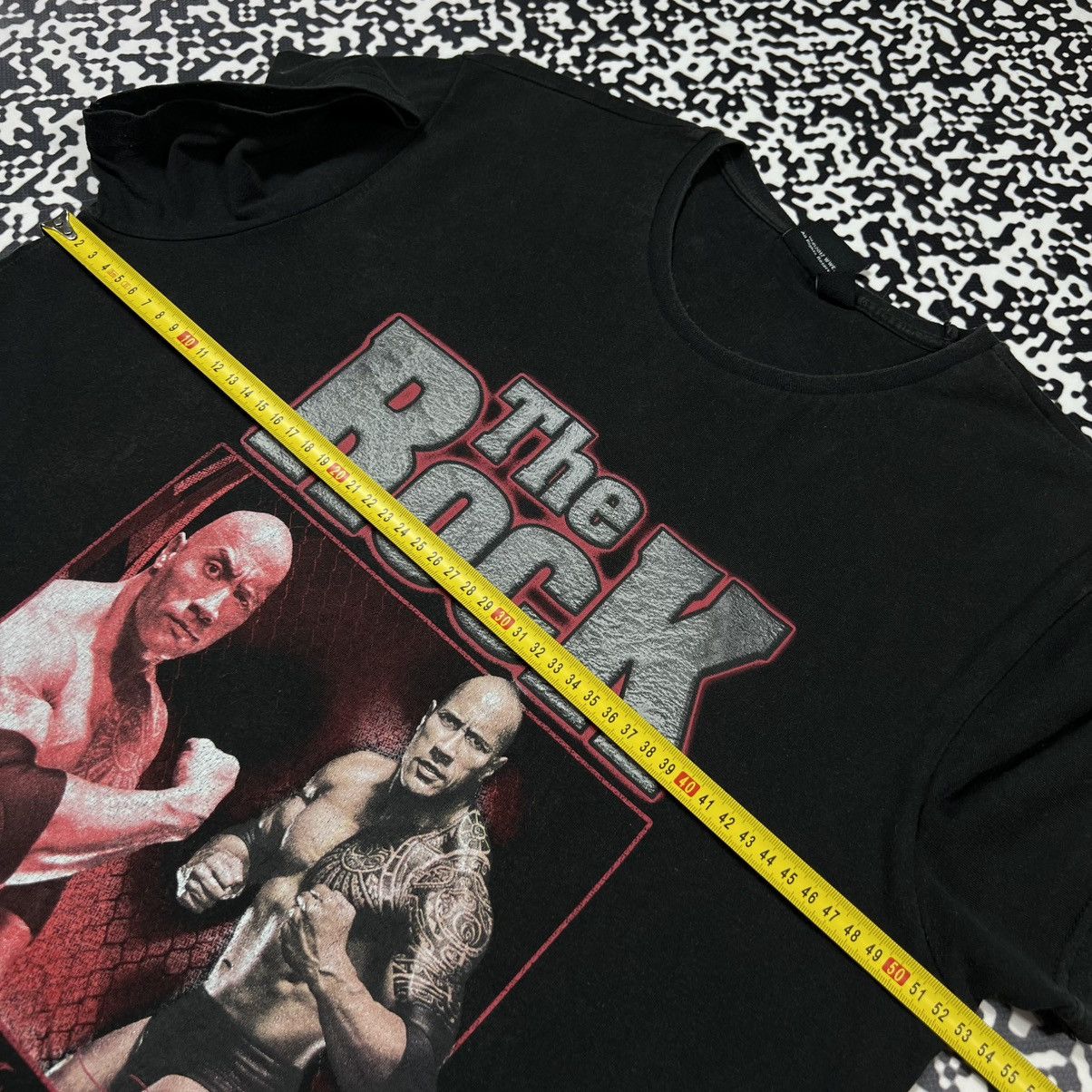 WWE Vintage Y2K WWE The Rock Dwayne Johnson Wrestling T-shirt Size US M / EU 48-50 / 2 - 16 Thumbnail