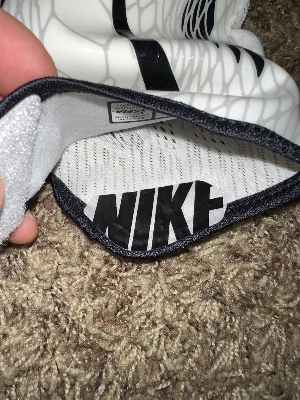 Nike Nike NCAA NFL Vapor Knit 2.0 Receiver Football Magnigrip Glove Size ONE SIZE - 8 Thumbnail