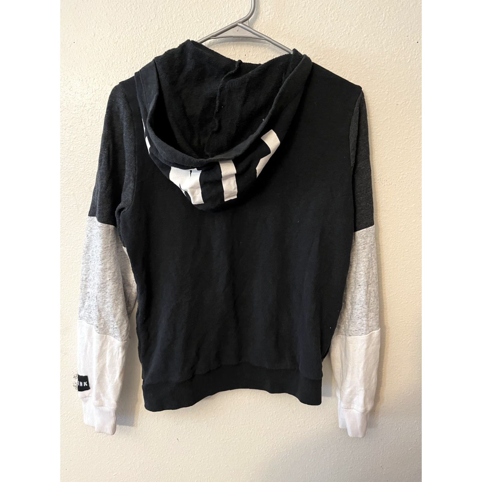 Victoria's Secret VINTAGE Victoria's Secret PINK Full Zip Hoodie Womens Size S Black No Drawstring Logo Activewear Soft Cotton Blend Size S / US 4 / IT 40 - 4 Thumbnail