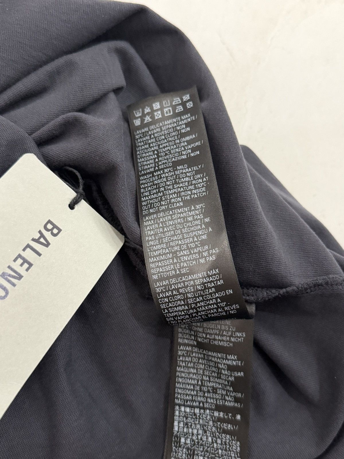 Balenciaga Balenciaga Be Kind Tshirt Black Sz.1 Oversized Size US S / EU 44-46 / 1 - 9 Thumbnail