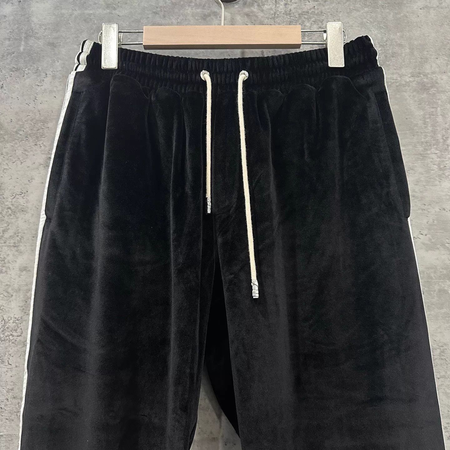 Other GL Black Velvet Paneled Casual Pants XL Unisex 99 New Size US 36 / EU 52 - 4 Thumbnail