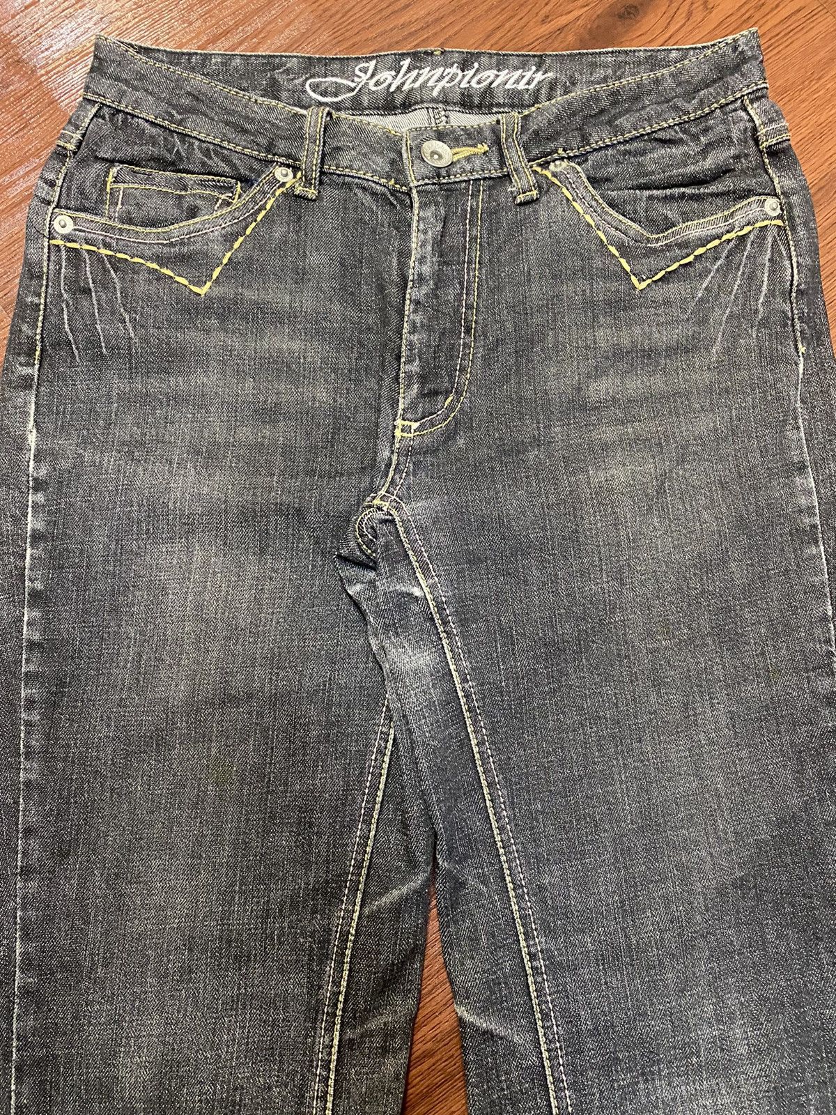 Japanese Brand Vintage Japanese Brands Blue Wash Embroidered Flare Jeans Size 28" / US 6 / IT 42 - 3 Thumbnail
