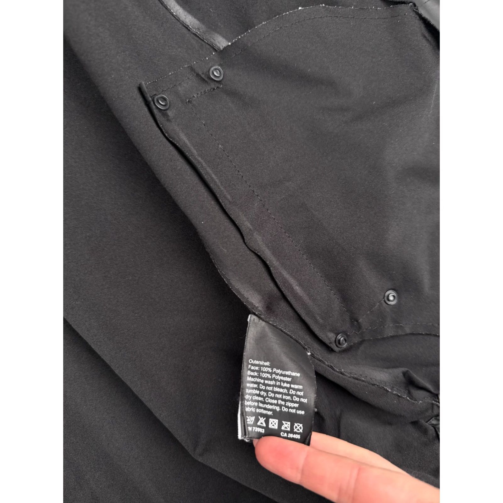 Helly Hansen Helly Hansen Jacket Mens Extra Small Black Polyurethane Shell Hooded Rain Wind Size US M / EU 48-50 / 2 - 4 Thumbnail