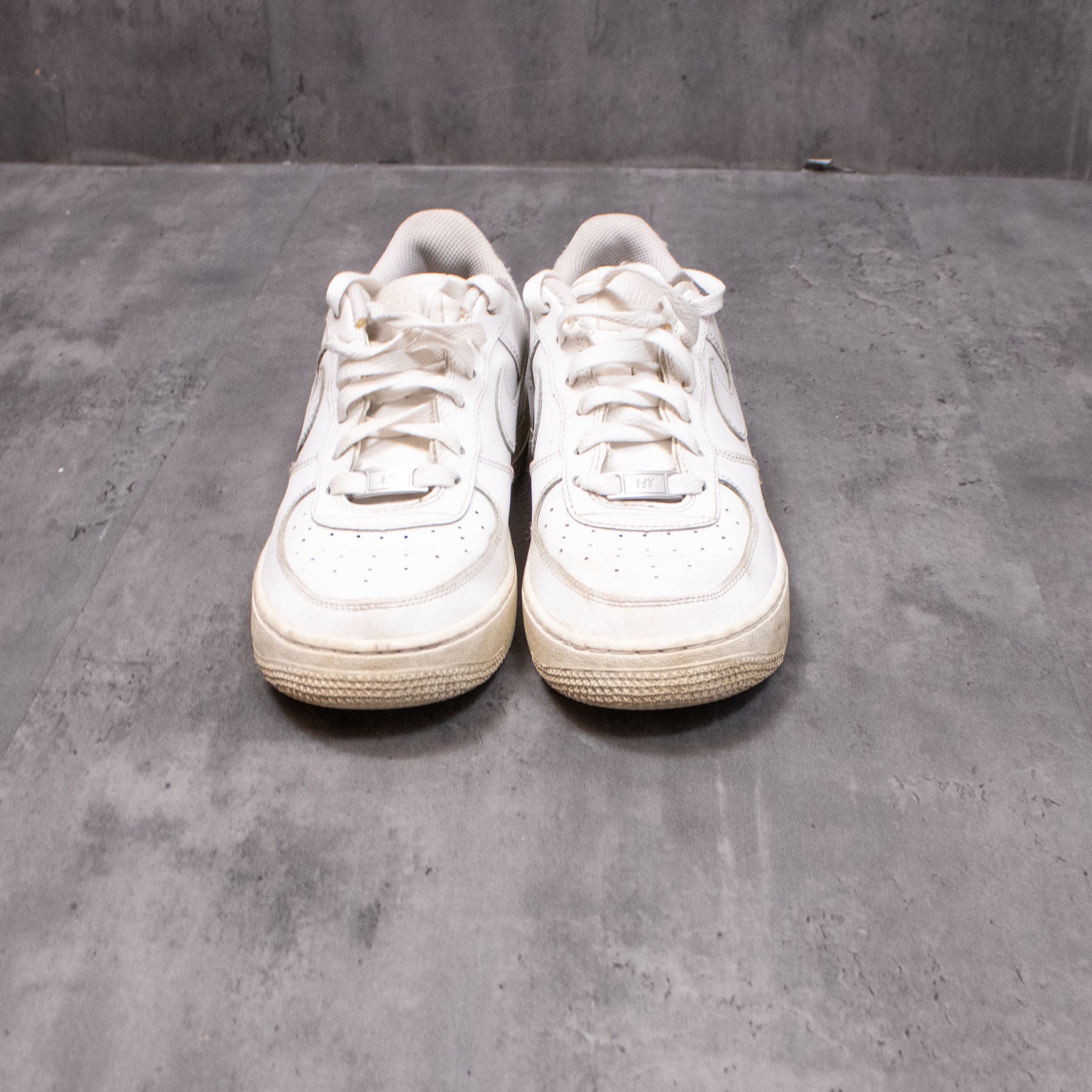 Nike Nike Air Force One White Sneaker's Size US 6.5 / IT 36.5 - 2 Thumbnail