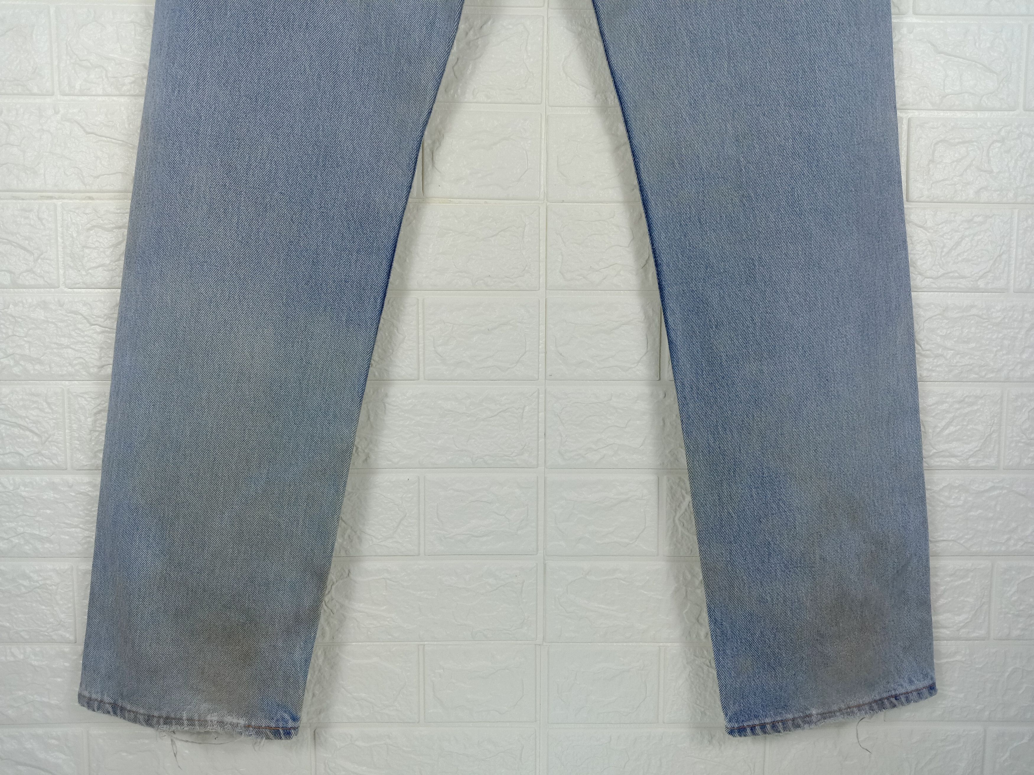 Levi's Vintage 90s Levi's 501 Jeans Light Wash Distressed Denim Size 31" - 8 Thumbnail