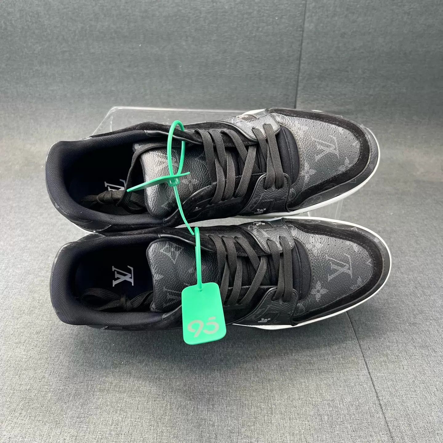 Louis Vuitton LV Trainer Black Monogram Denim US10/EUR44 Size US 11 / EU 44 - 6 Thumbnail
