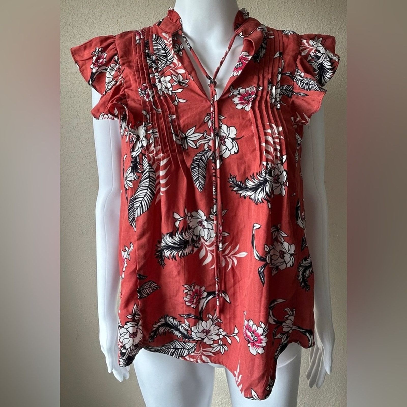 Other Lily White | Lightweight Flutter Sleeve Blouse | Medium Size M / US 6-8 / IT 42-44 - 1 Thumbnail