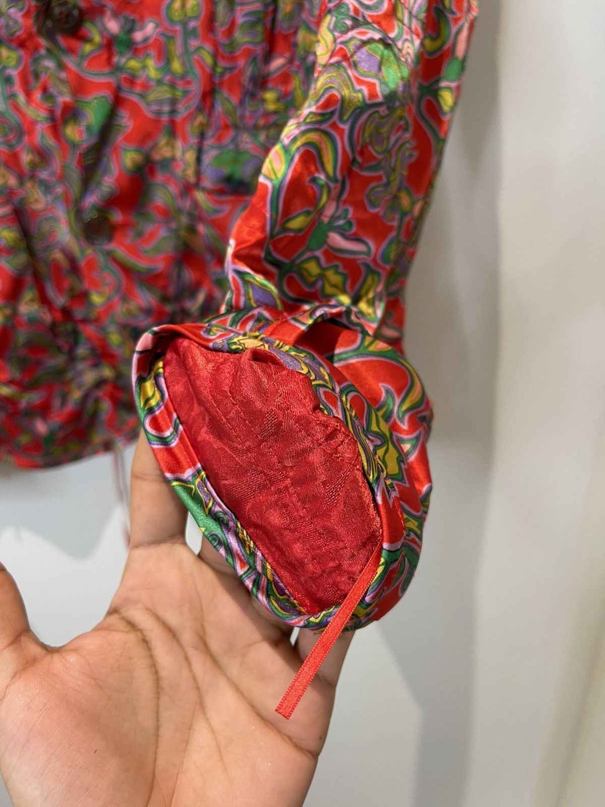 Undercover Undercover FW01 “DAVF” Red Skull-Floral Jacket w Drawstrings Size S / US 4 / IT 40 - 7 Thumbnail