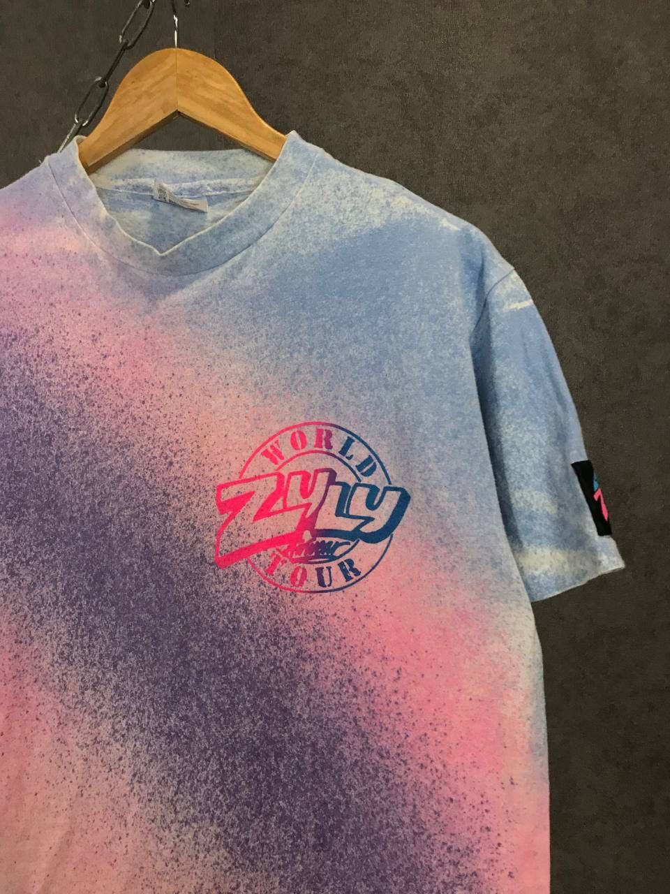 Hanes Zulu vintage tour Hanes made in USA single stitch tee Size US L / EU 52-54 / 3 - 3 Thumbnail