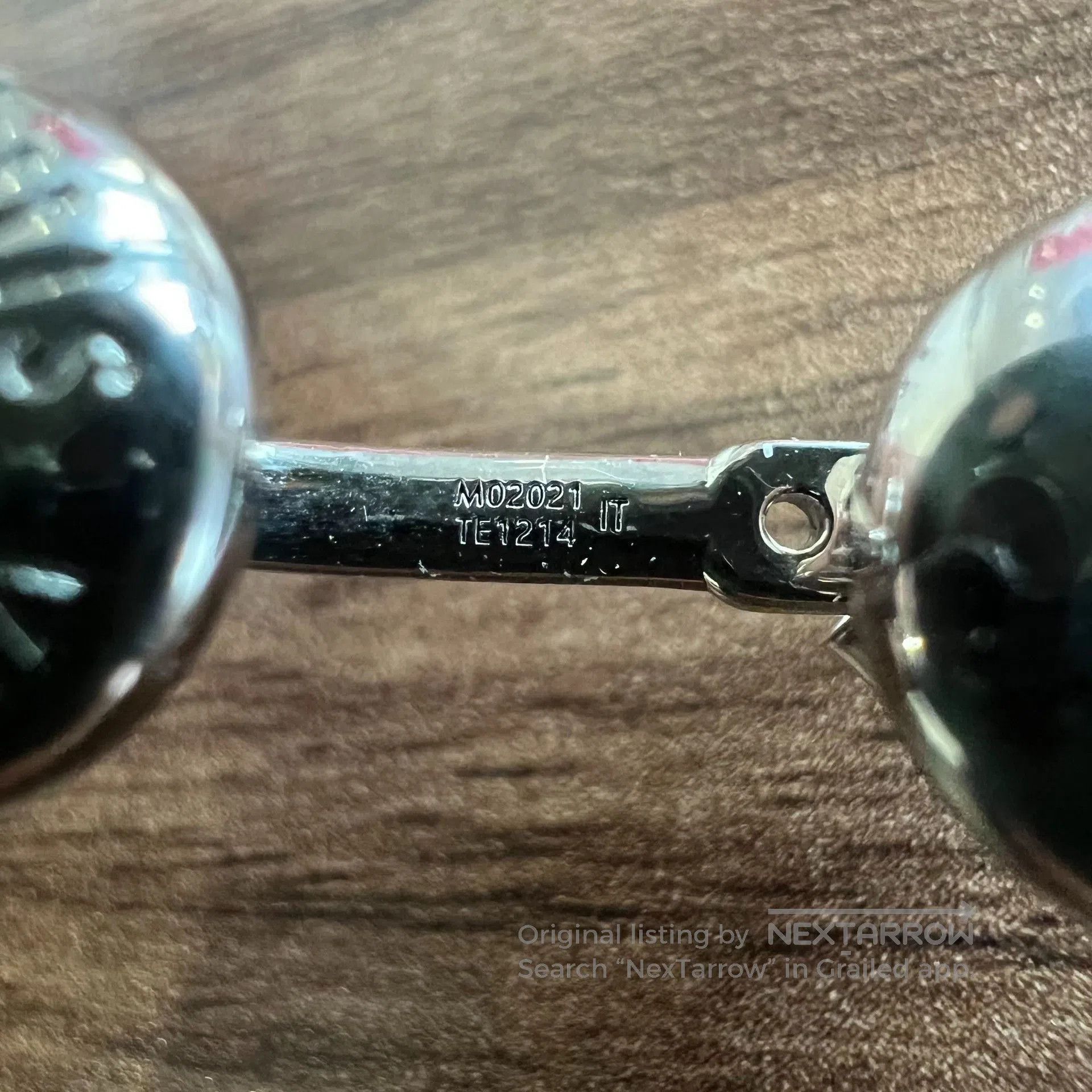 Louis Vuitton Louis Vuitton LV Logo Silver Unisex Earrings. Size ONE SIZE - 6 Thumbnail