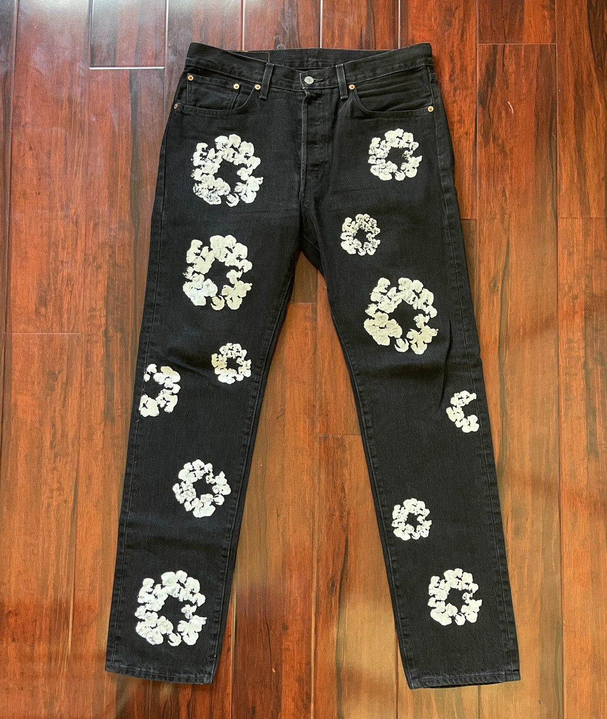DENIM TEARS × Levi's Levi’s x DENIM TEARS 501 Black Denim Jeans 34W x 34L Size US 34 / EU 50 - 1 Thumbnail