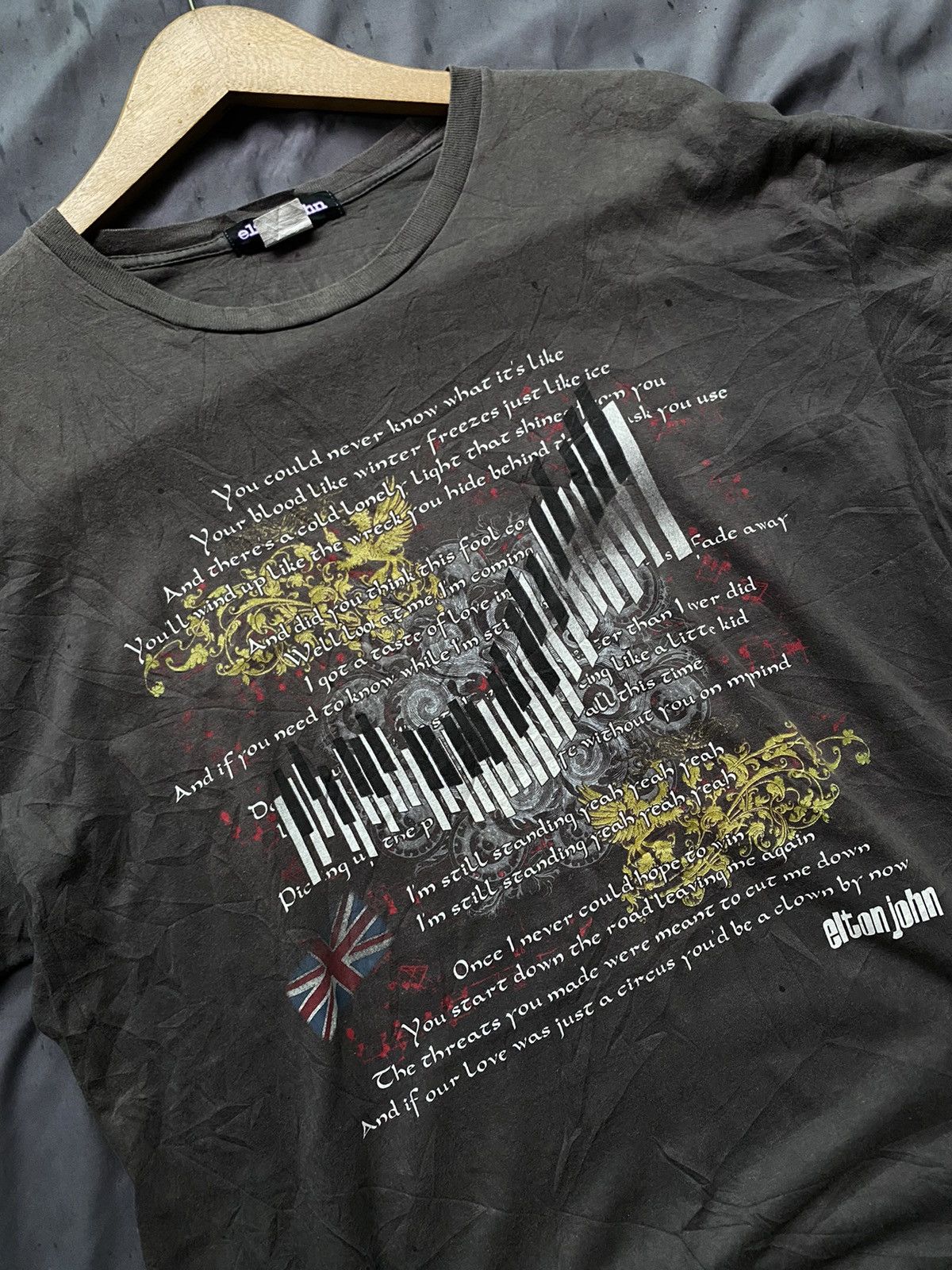 Other Vintage Elton John Live Las Vegas tee Size US M / EU 48-50 / 2 - 2 Thumbnail