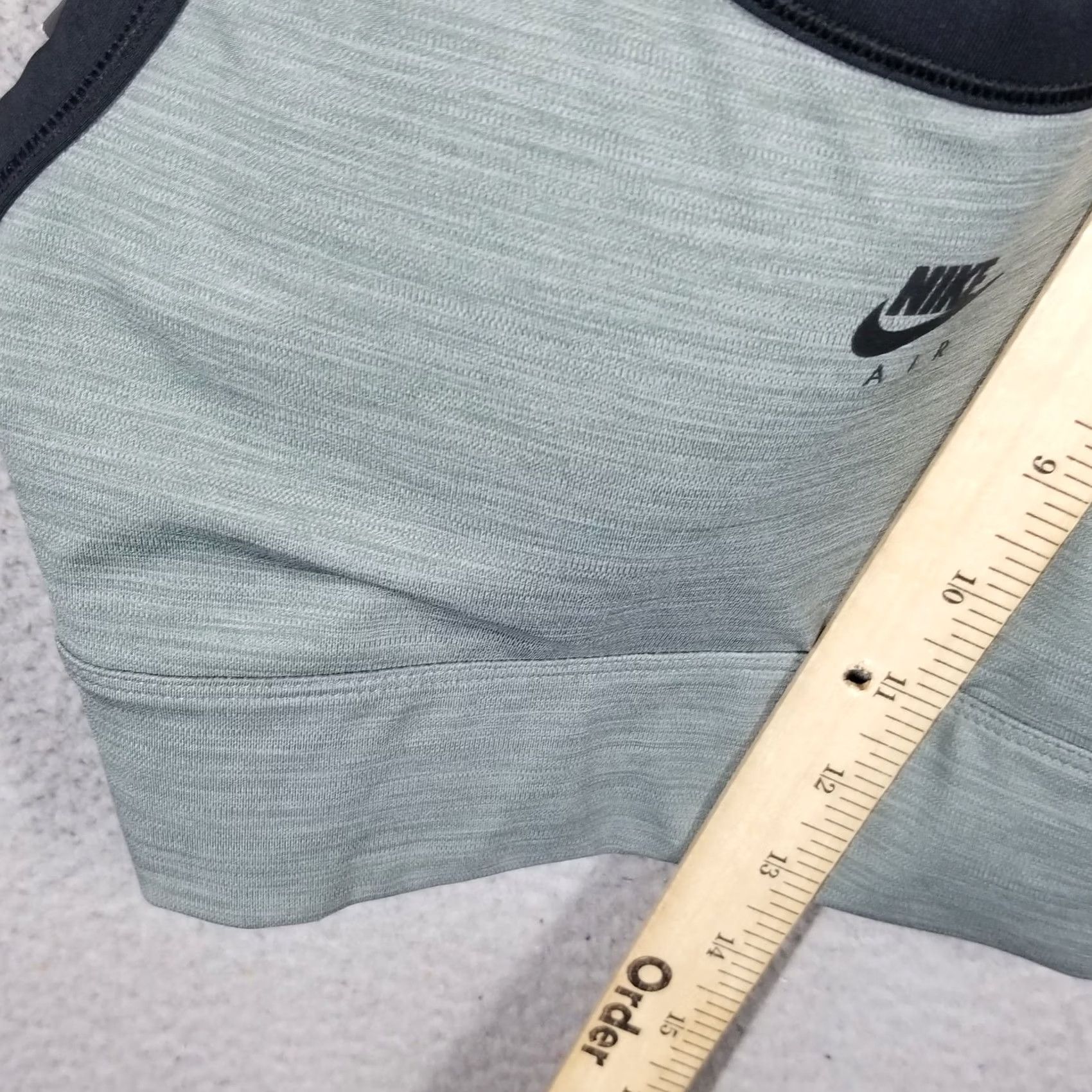 Nike Nike Swoosh Bra Womens S Green Dri-FIT Training Sports Top CJ0700-084 Size S / US 4 / IT 40 - 4 Thumbnail