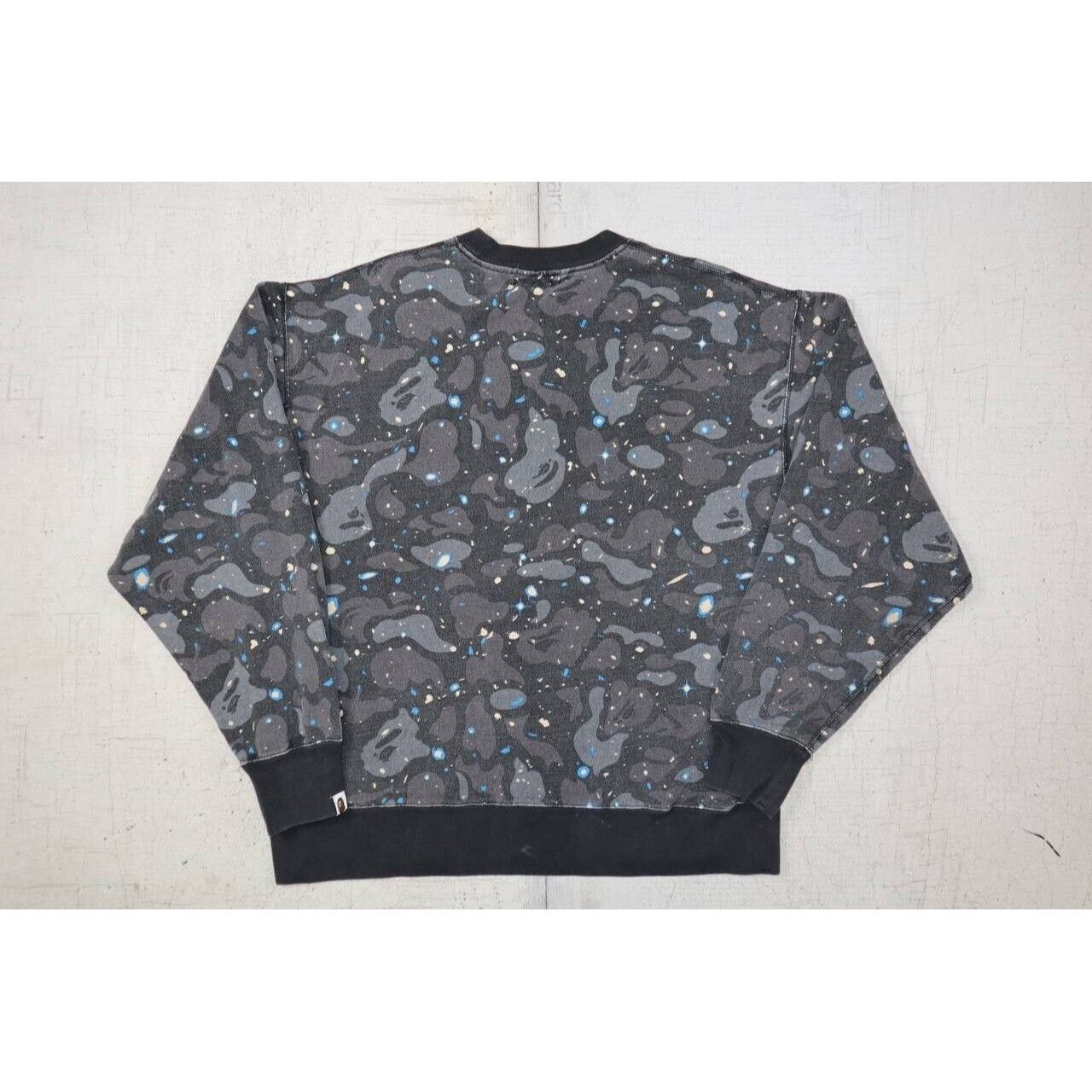 Vintage BAPE Space Camo Sweatshirt A Bathing Ape Size XL Size US XL / EU 56 / 4 - 2 Thumbnail