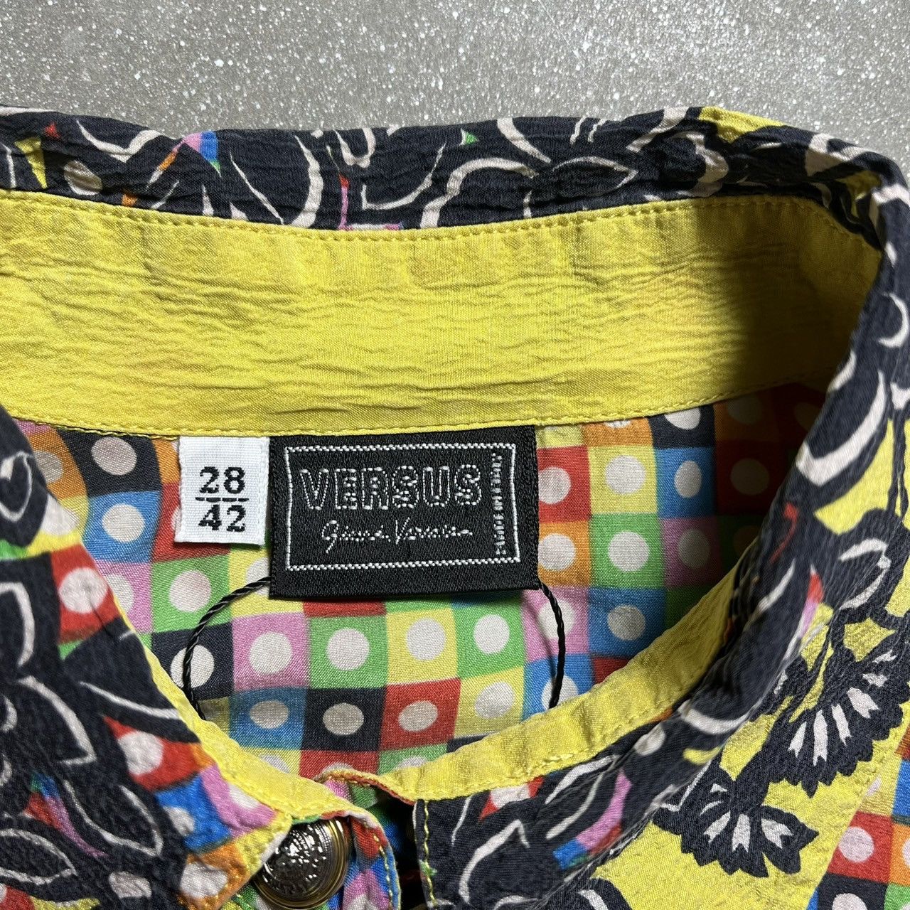 Versace × Versus Versace × Vintage Gianni Versace Versus 90s Printed Shirt Size US M / EU 48-50 / 2 - 2 Thumbnail