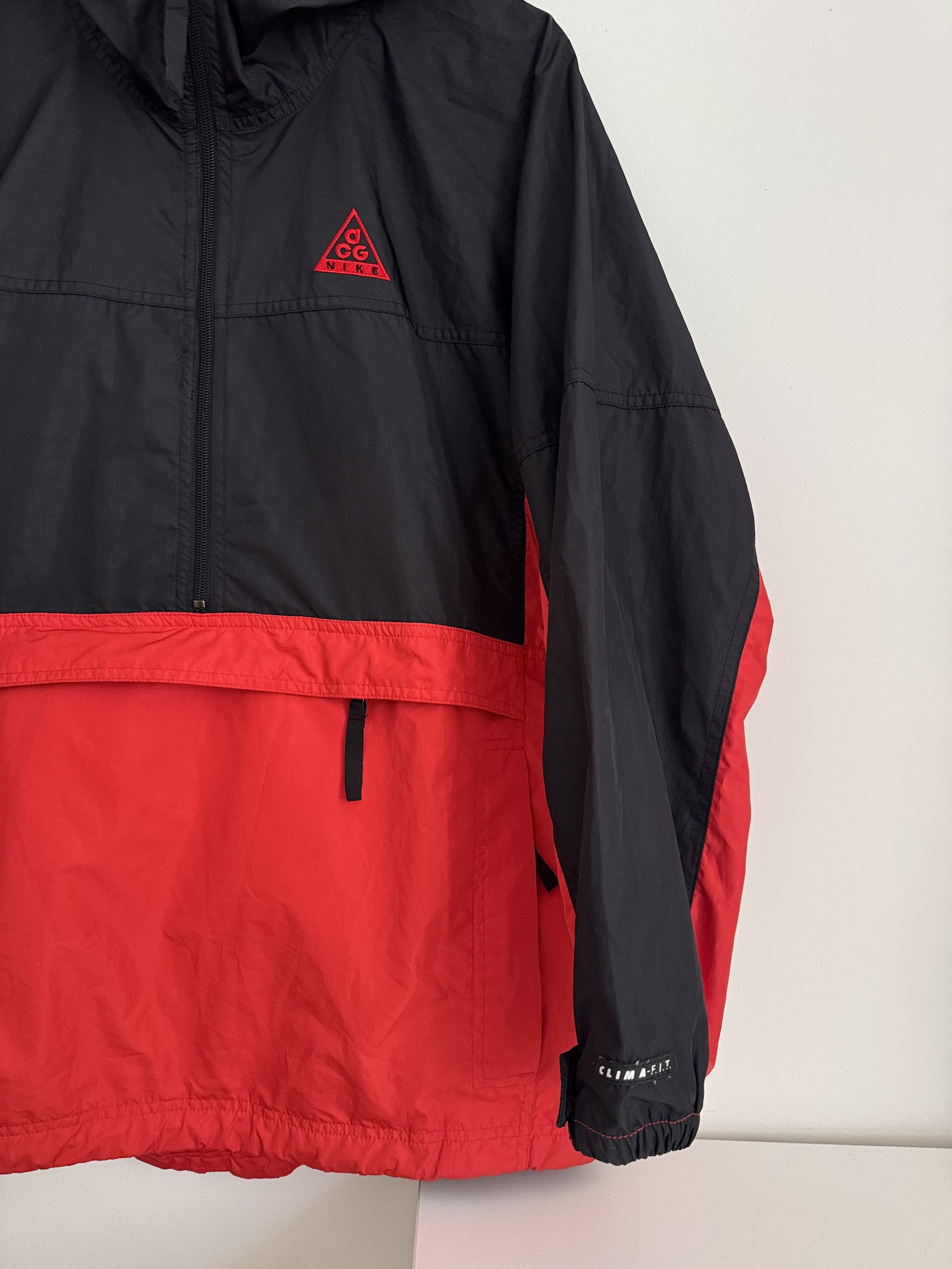 Nike ACG Vintage Nike ACG Packable Anorak Jacket Black Red L Size US L / EU 52-54 / 3 - 4 Thumbnail