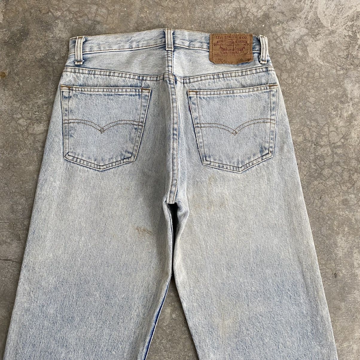 Levi's Size 28x27.5 Vintage 90’s Levis 501 Acid Washed Blue Jeans Size US 28 / EU 44 - 14 Thumbnail