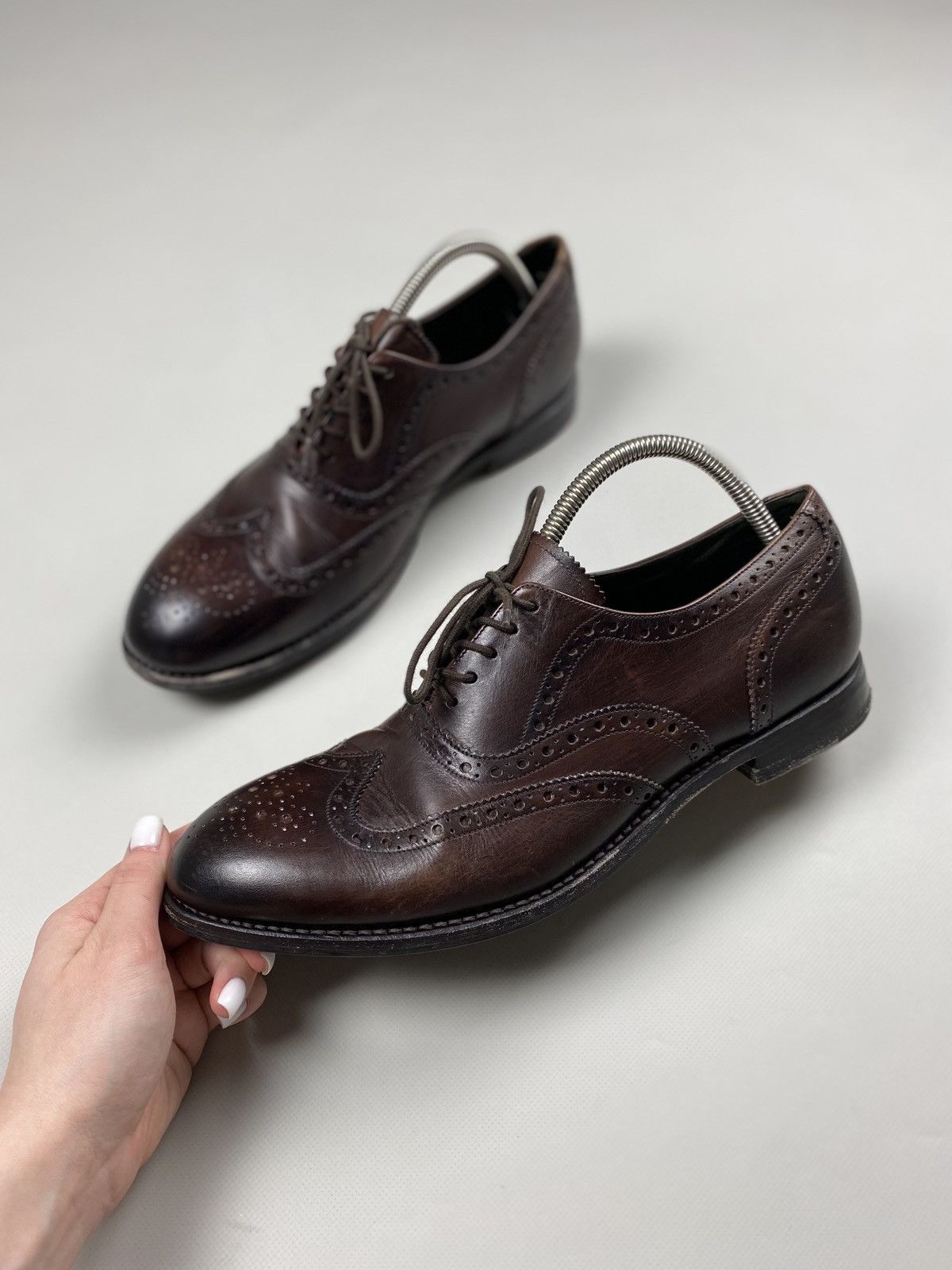 Loake Loake men’s leather formal brogue shoes size UK 9 / US 10 Size US 10 / EU 43 - 12 Thumbnail