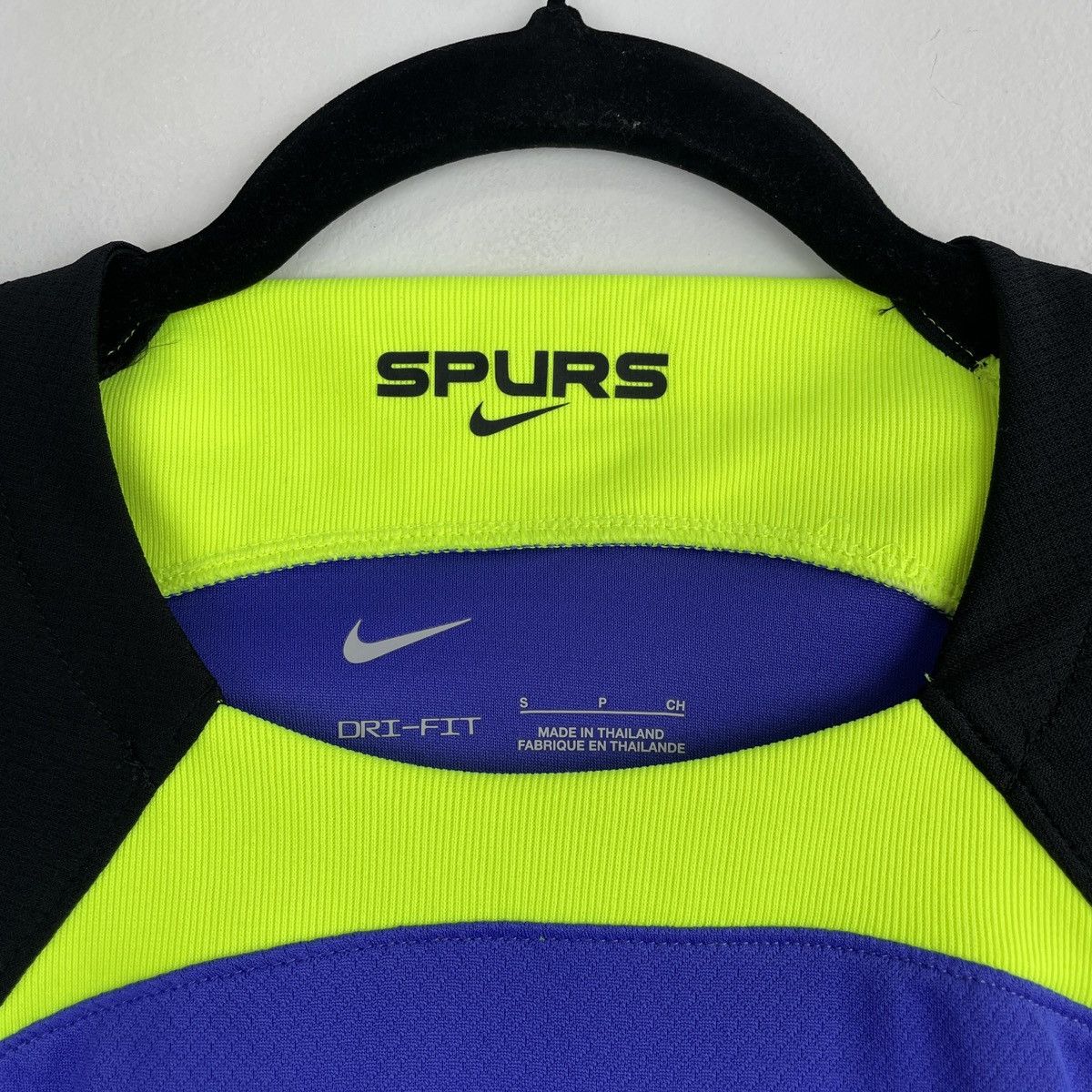 Nike Tottenham Son Away Jersey Nike Shirt 2022/2023 size S Size US S / EU 44-46 / 1 - 5 Thumbnail