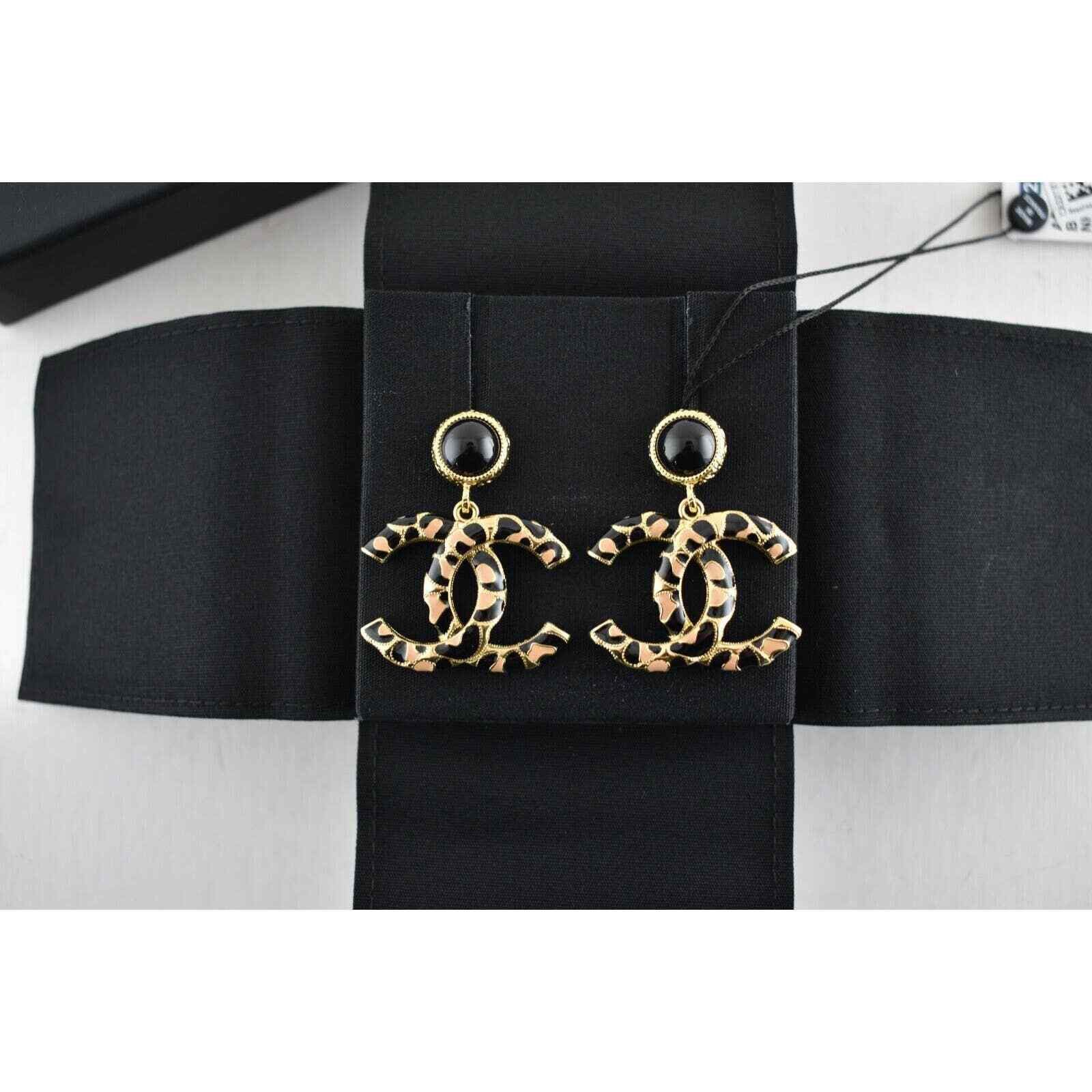 Chanel Chanel Gold Beige Pearl CC Dangle Drop Statement Earring Size ONE SIZE - 5 Thumbnail