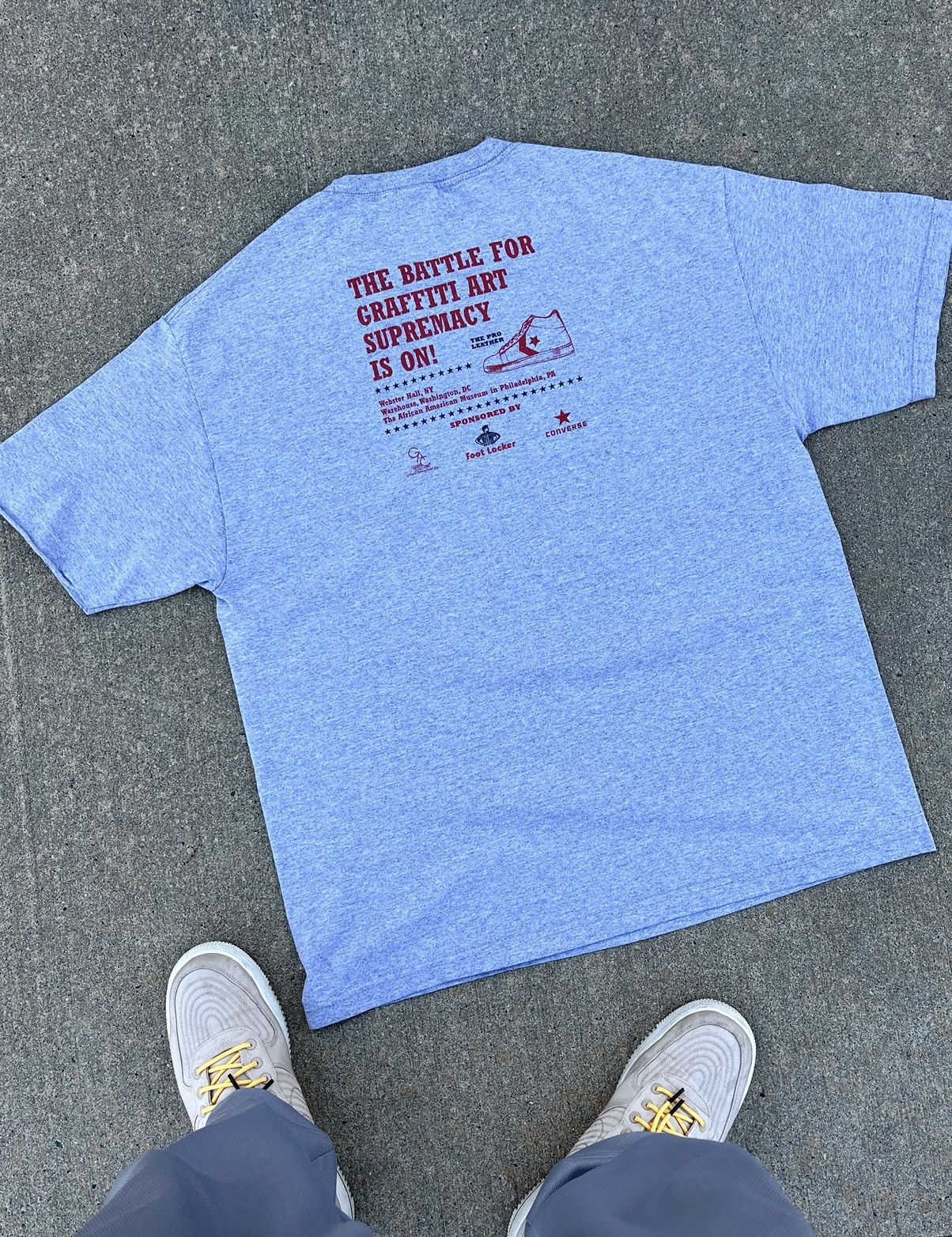 Converse × Vintage Vintage 00’s Converse “Sneaker Art Battle” T-Shirt Size US L / EU 52-54 / 3 - 16 Thumbnail