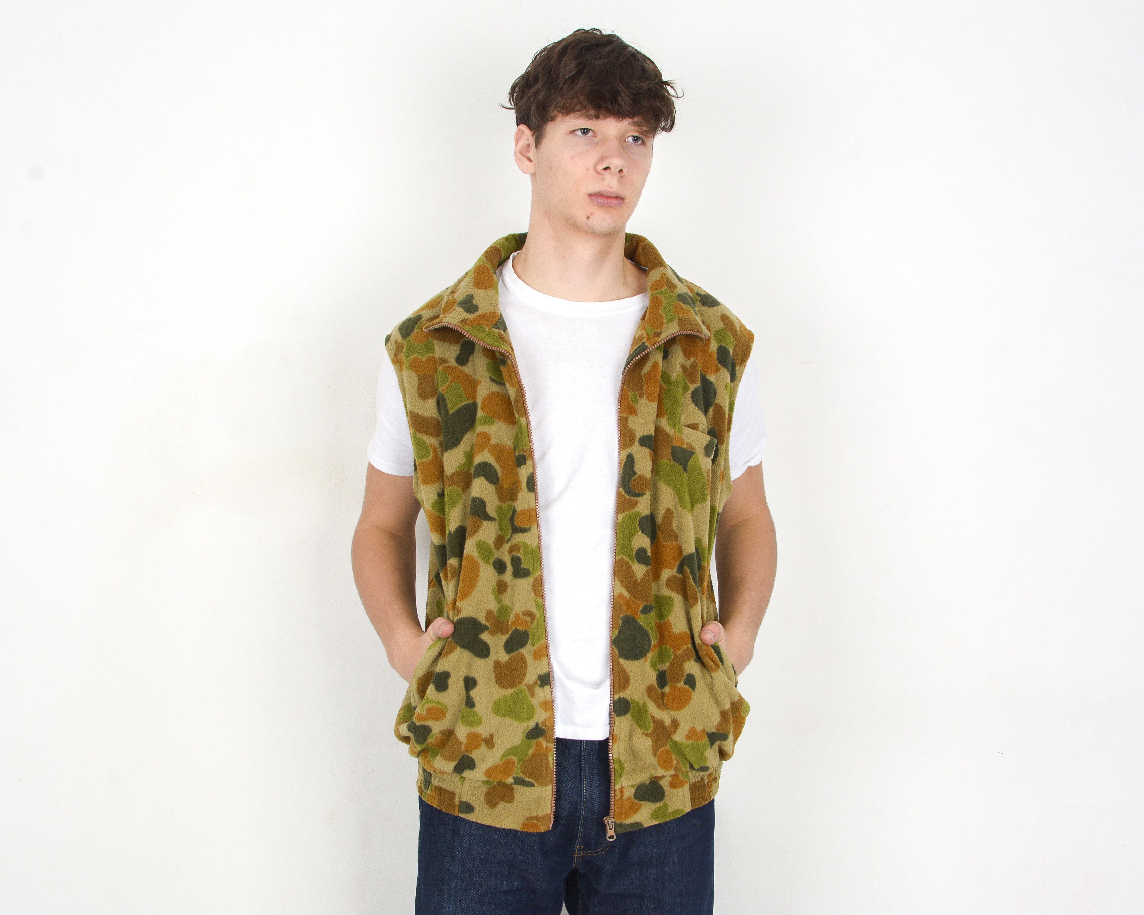 Man Made In Australia Australian Army XL Military Fleece Vest jacket tank gilet Size US XL / EU 56 / 4 - 6 Thumbnail