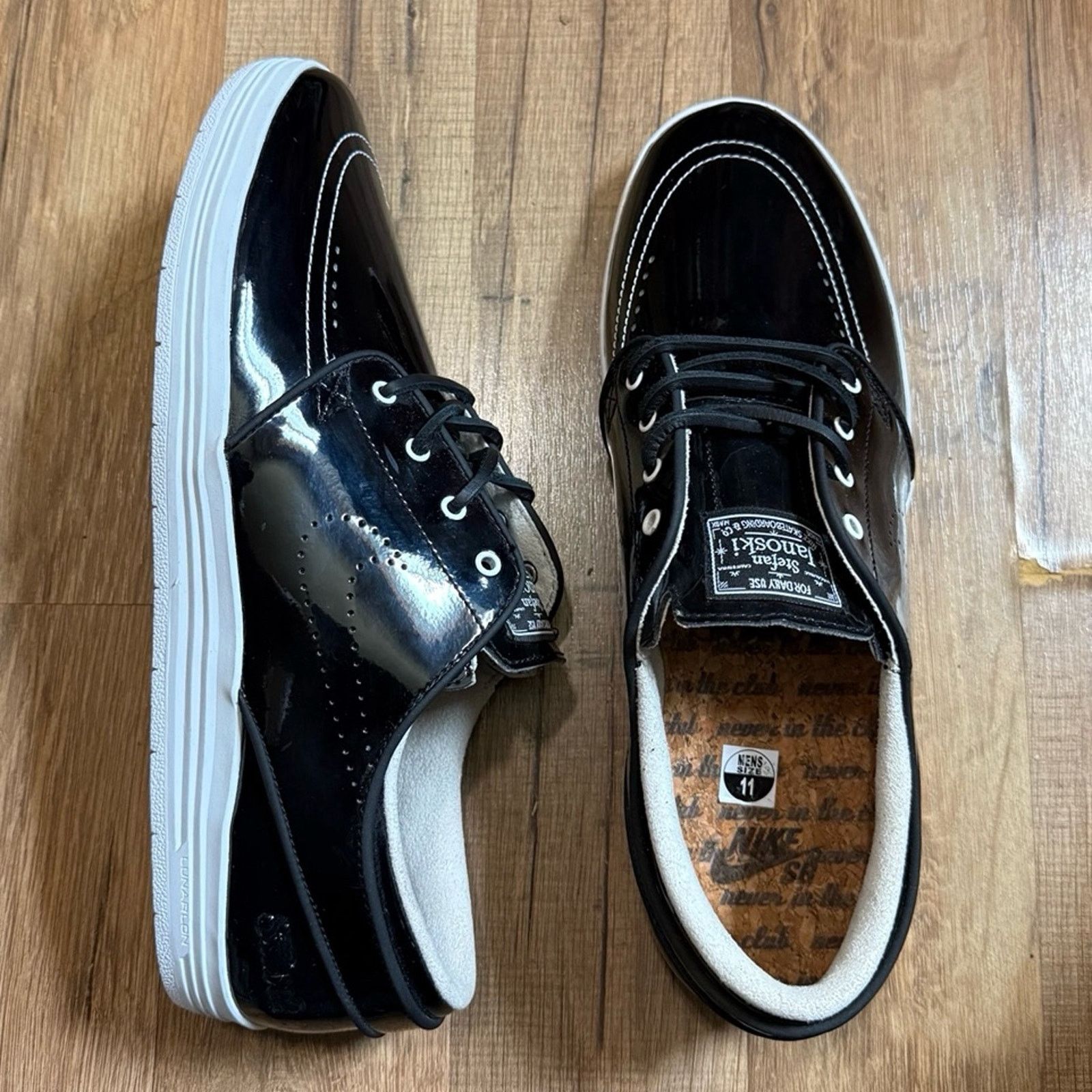 Nike 2014 Nike SB Lunarlon 8five2 Stefan Janoski Patent Black Size US 11 / EU 44 - 1 Thumbnail